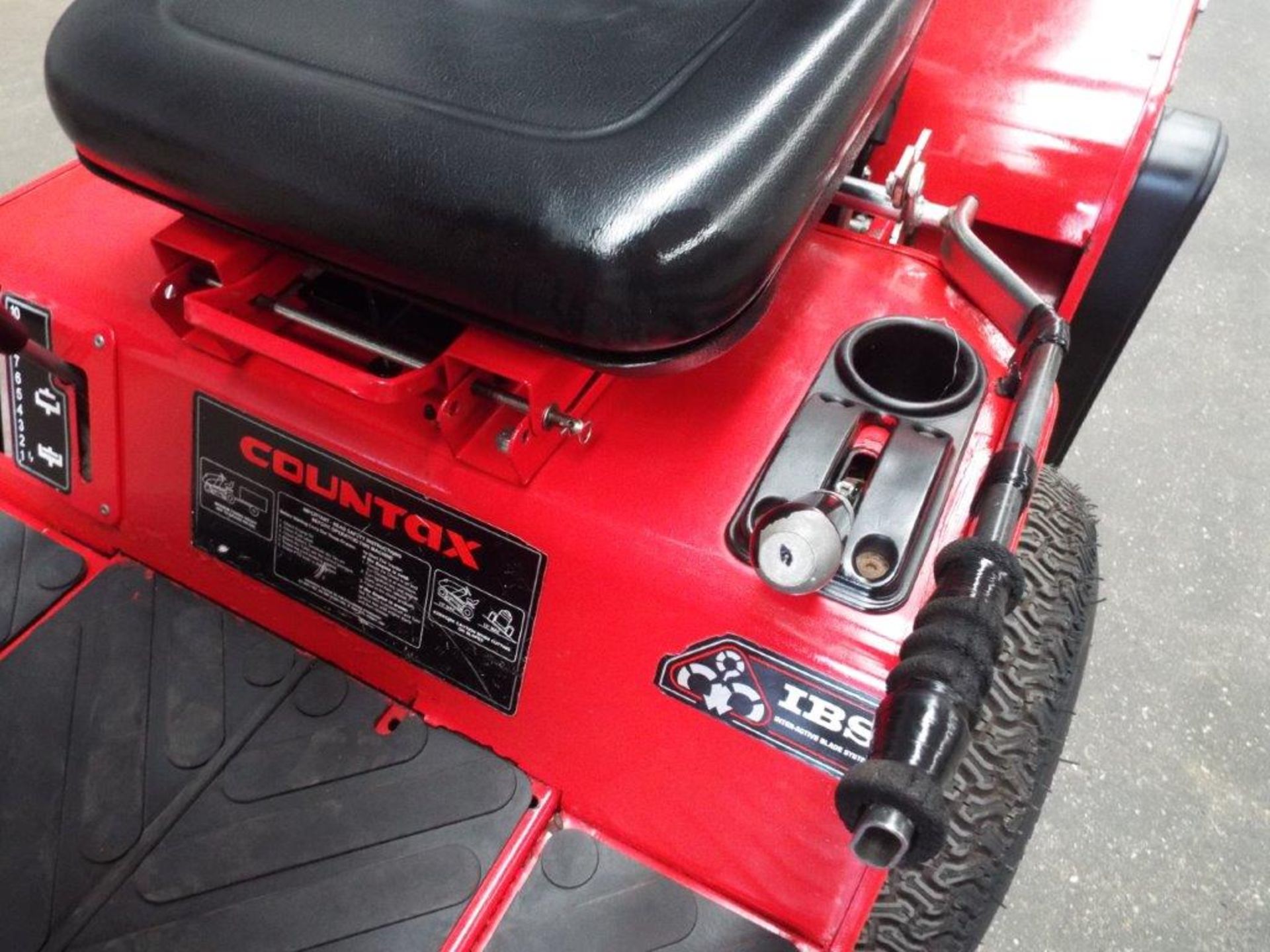 Countax C600H Ride On Mower with Rear Brush and Grass Collector - Image 15 of 22