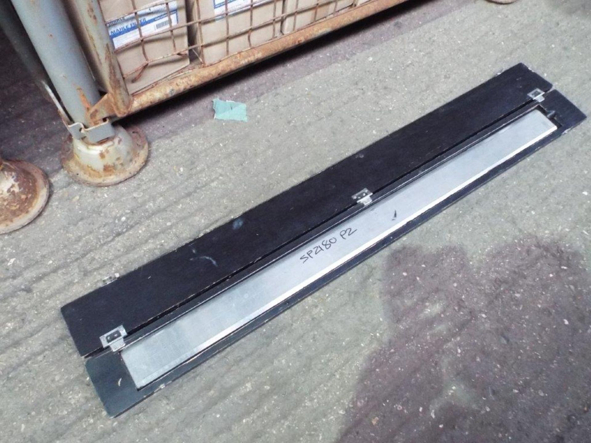 Heavy Duty Stainless Steel 1m Straight Edge in Wooden Transit Case