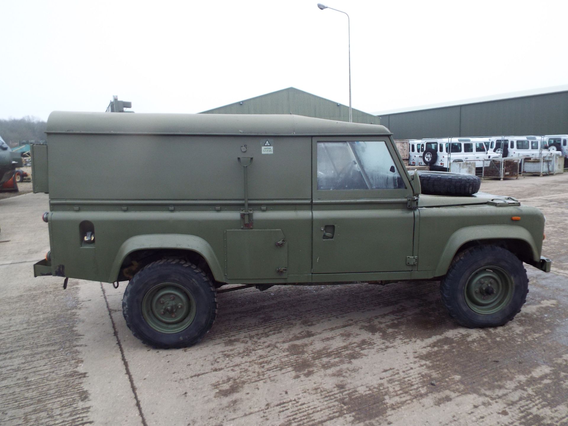 LHD Land Rover Defender 110 Hard Top - Bild 8 aus 22