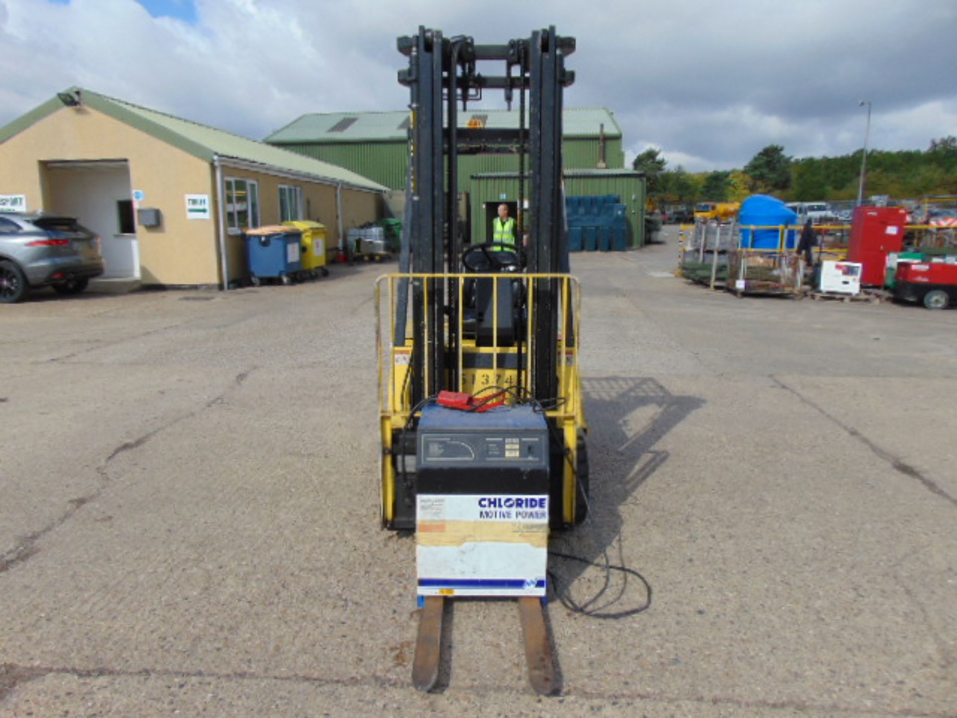 Hyster A1.50XL Electric Forklift with sideshift - Image 3 of 15
