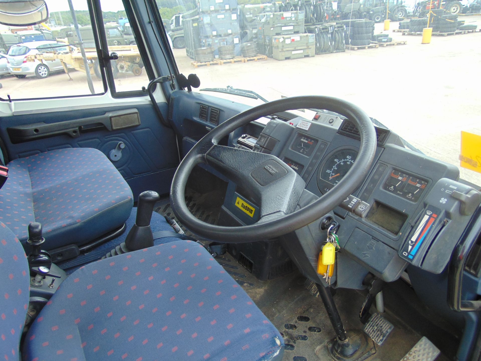 DAF 45 160T Truck with Insulated Body - Image 10 of 22