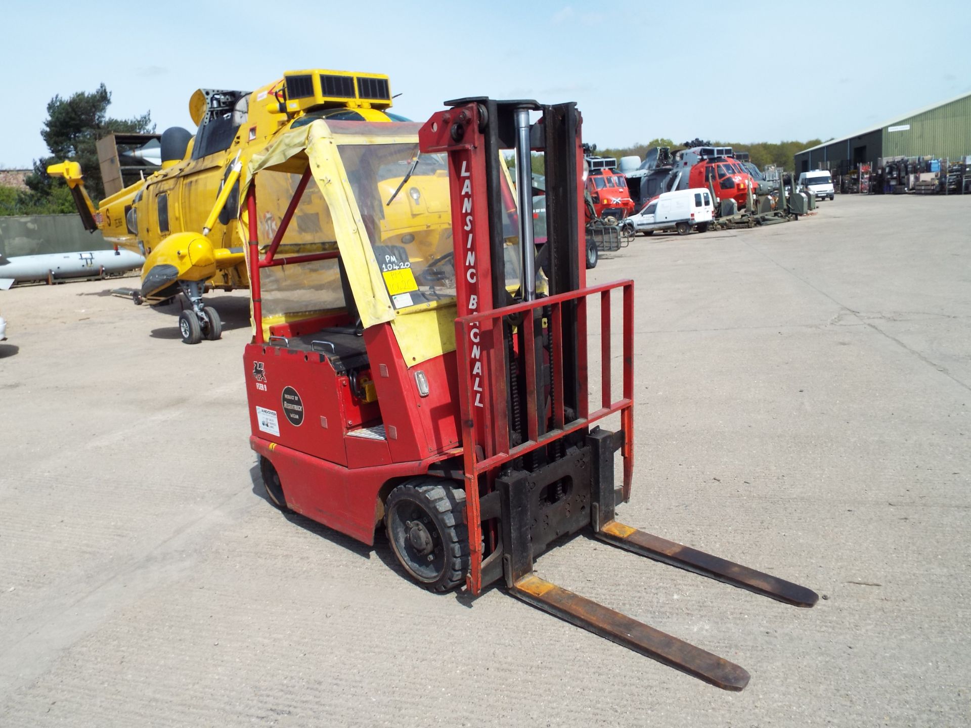 Lansing Bagnell FOER 9 2.3 Electric Forklift with Charger - Image 2 of 23