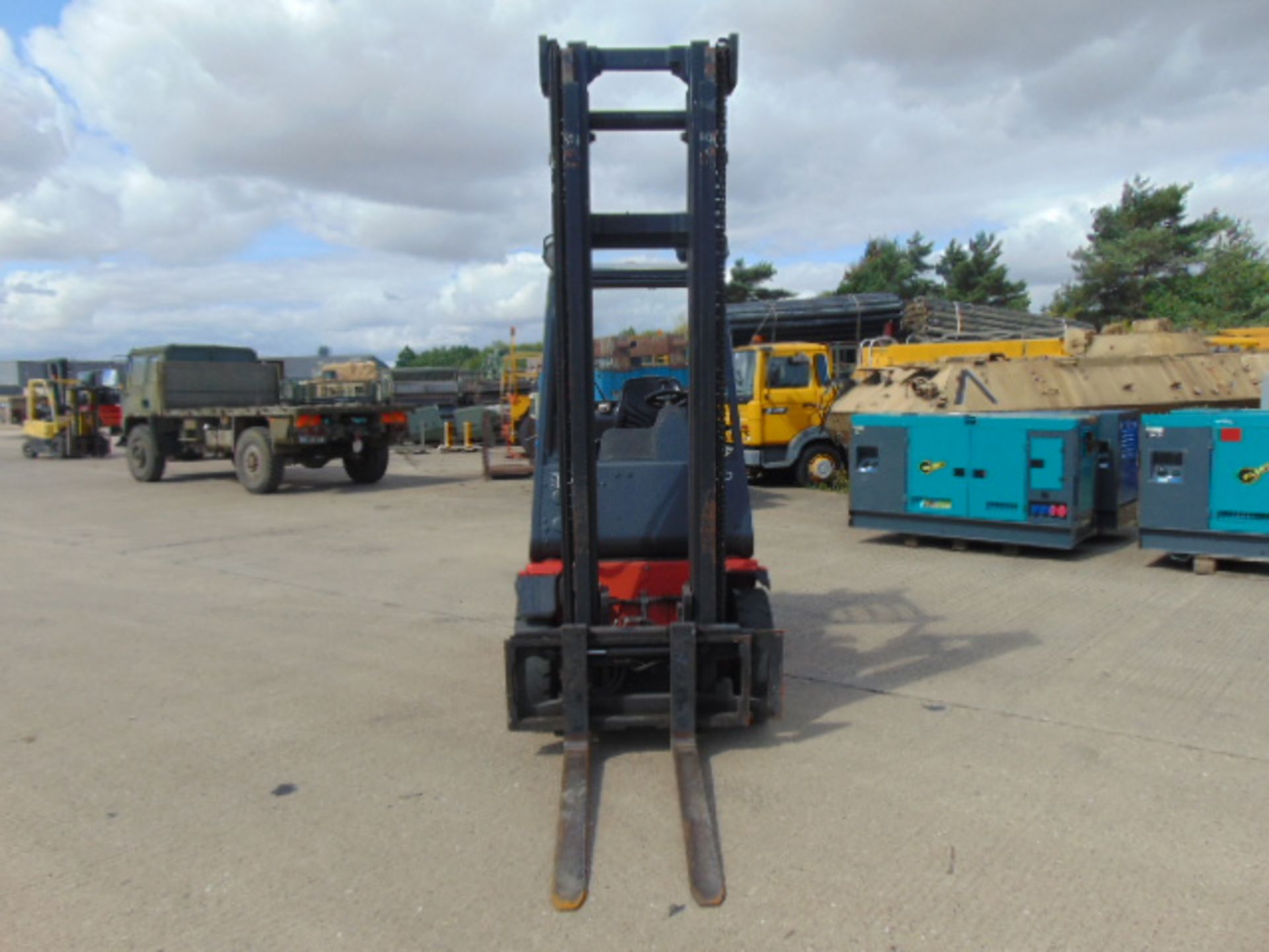 Linde H20T Counter Balance Gas Forklift - Image 6 of 19