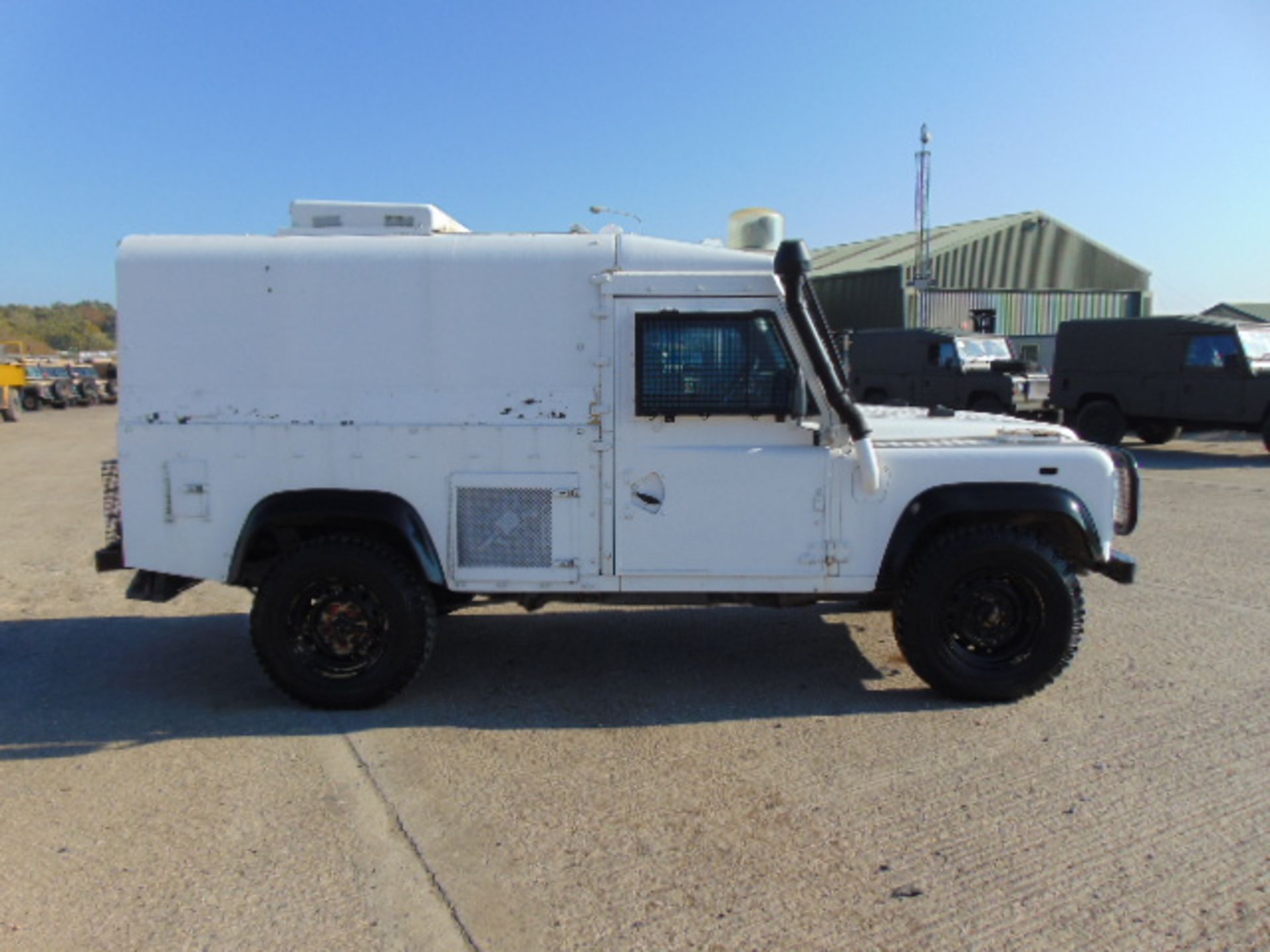 Land Rover 110 300TDi Snatch-2A - Image 5 of 25