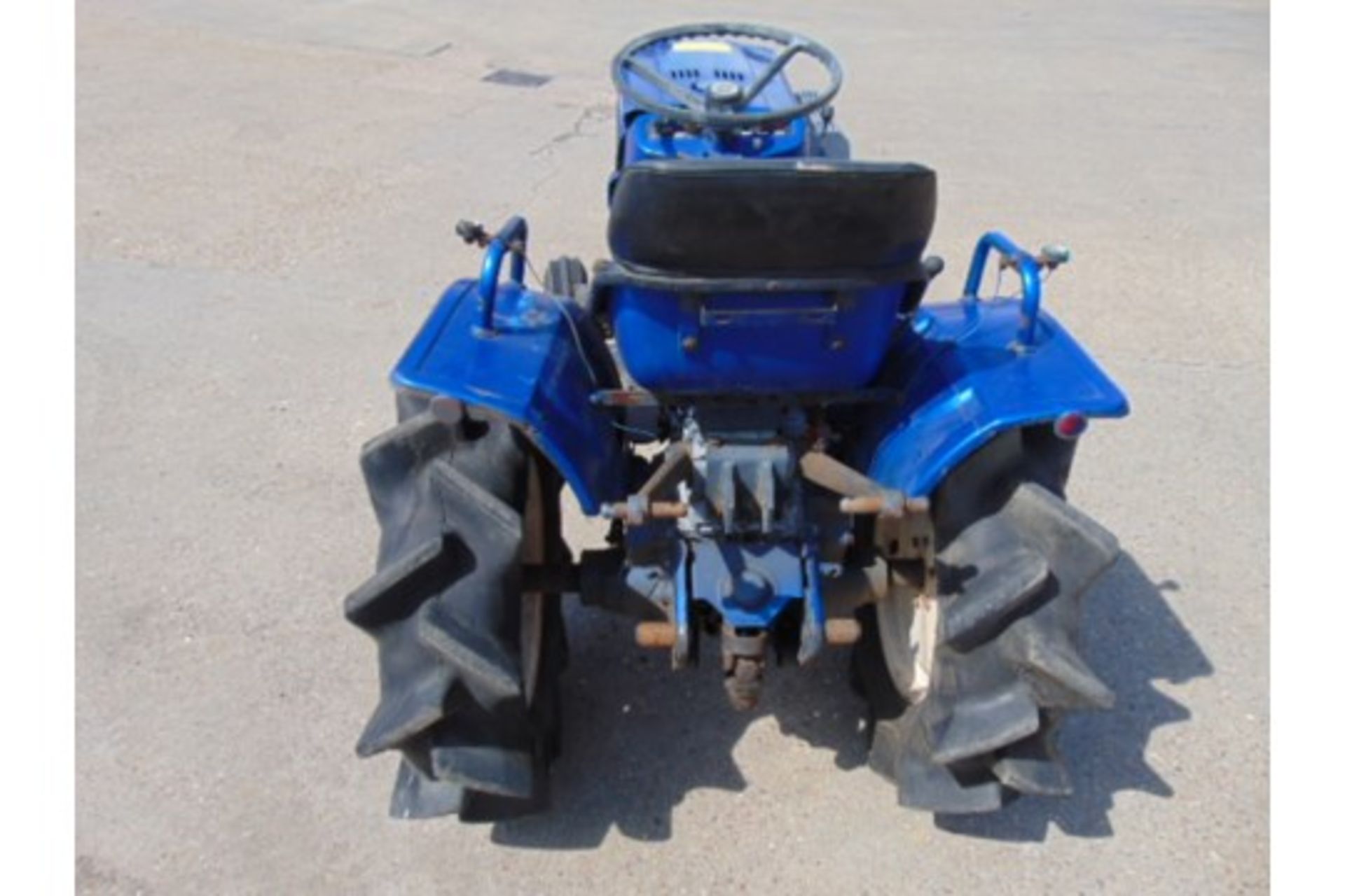 Iseki TX1300 2WD Compact Tractor. - Bild 6 aus 15