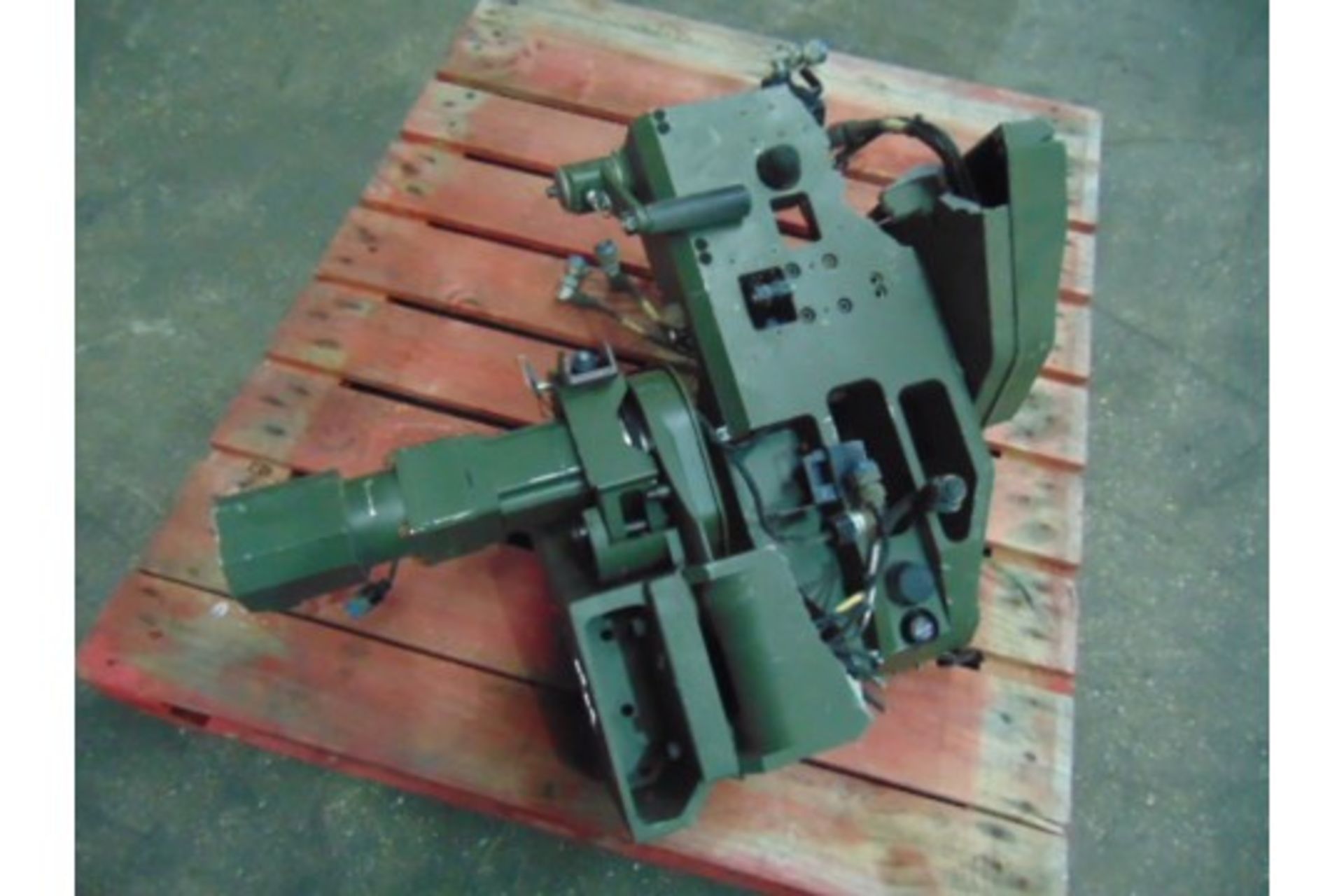 FV Remote Weapons Mount - Image 5 of 8