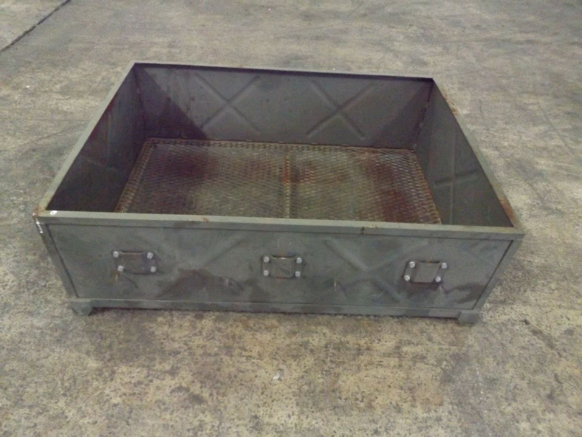 CVRT Stowage Box - Image 4 of 5