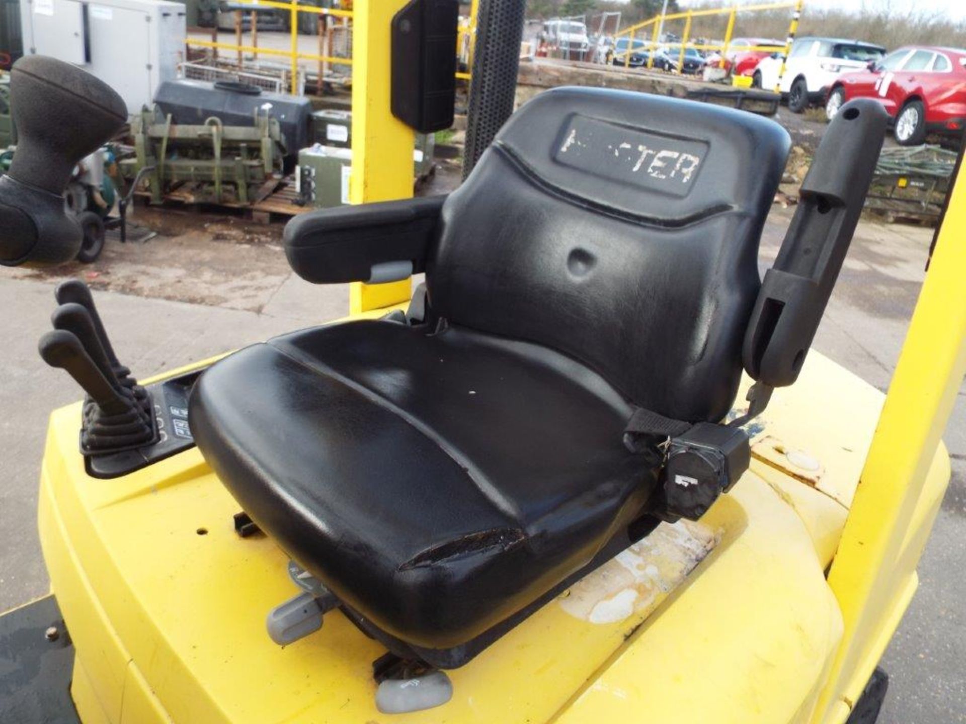 Container Spec Hyster H2.50XM Counter Balance Diesel Forklift C/W Side Shift & Full 3 Lift Mast - Image 15 of 28
