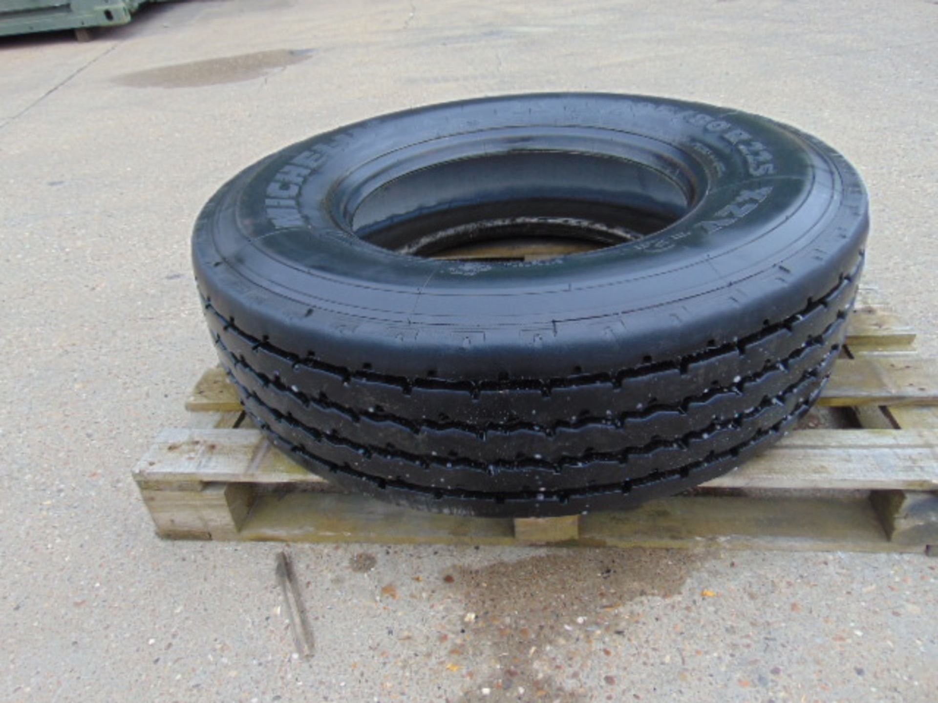 1 x Michelin XZY-2 295/80 R22.5 Tyre - Bild 4 aus 5
