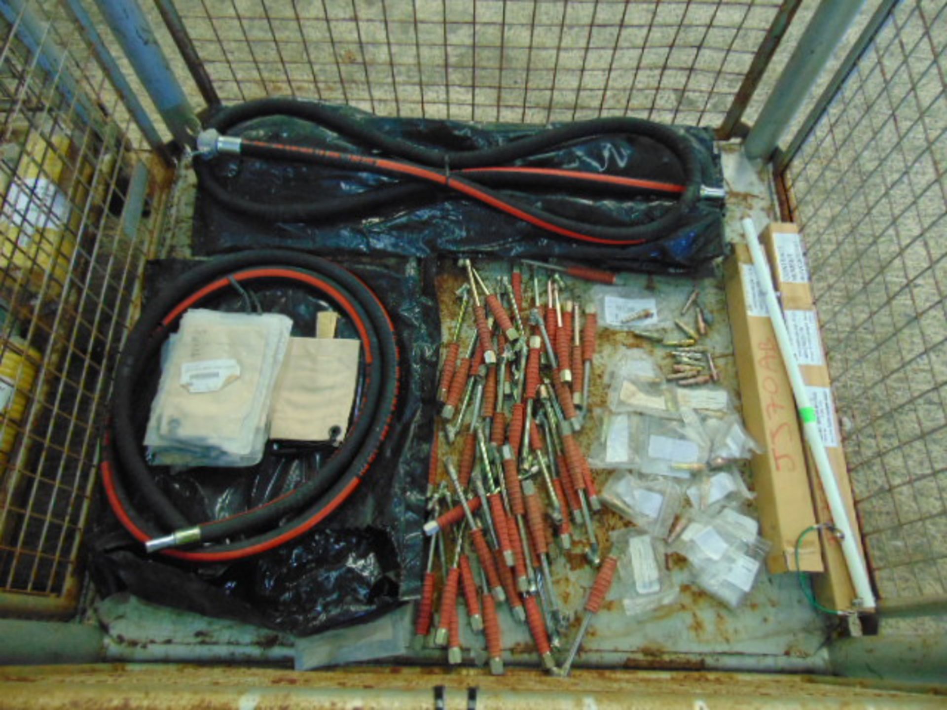 Mixed Stillage of Mixed hoses,Tyre inflaters,connectors etc