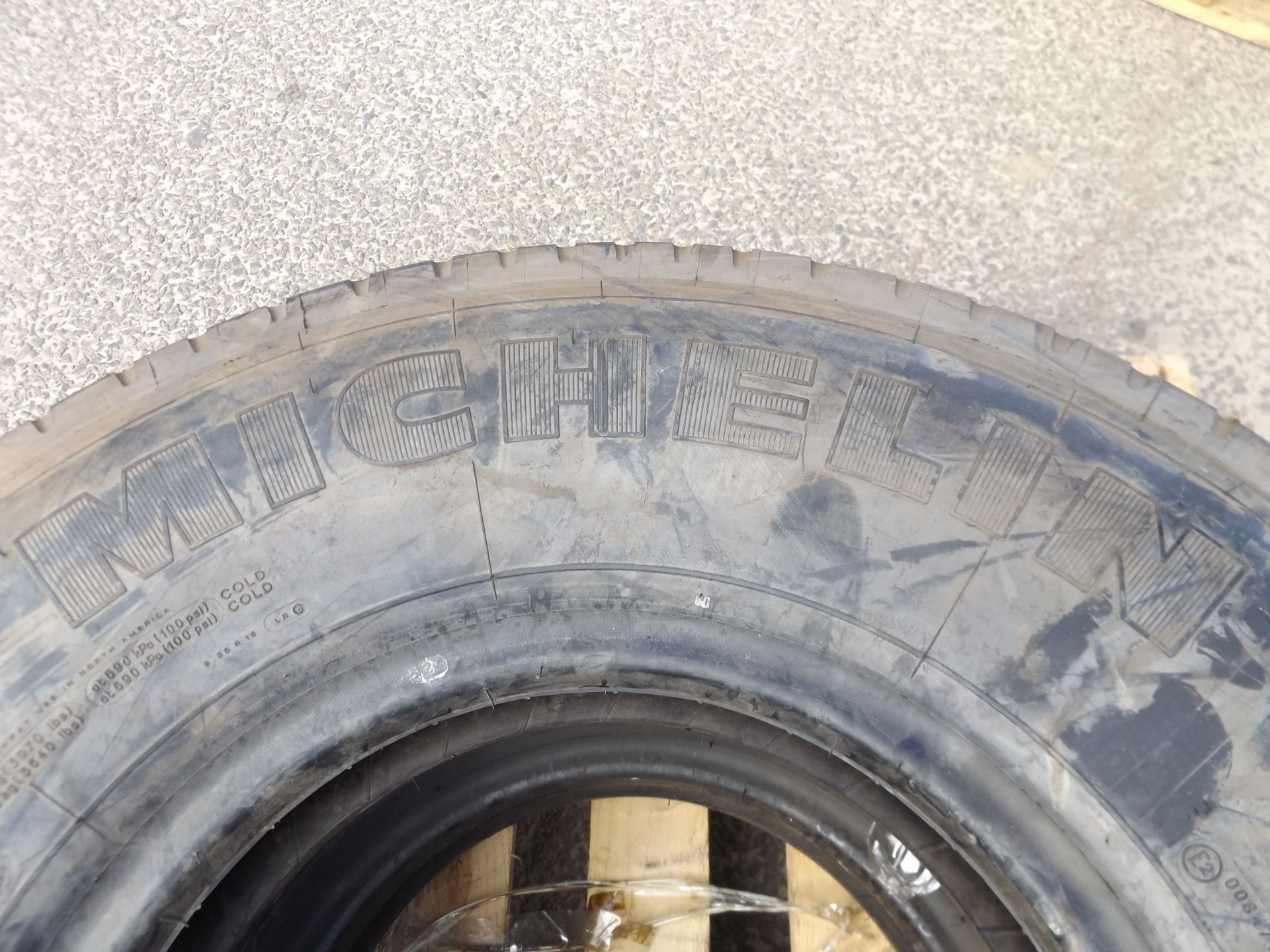2 x Michelin XZA 8.25 R16 Tyres - Image 2 of 5