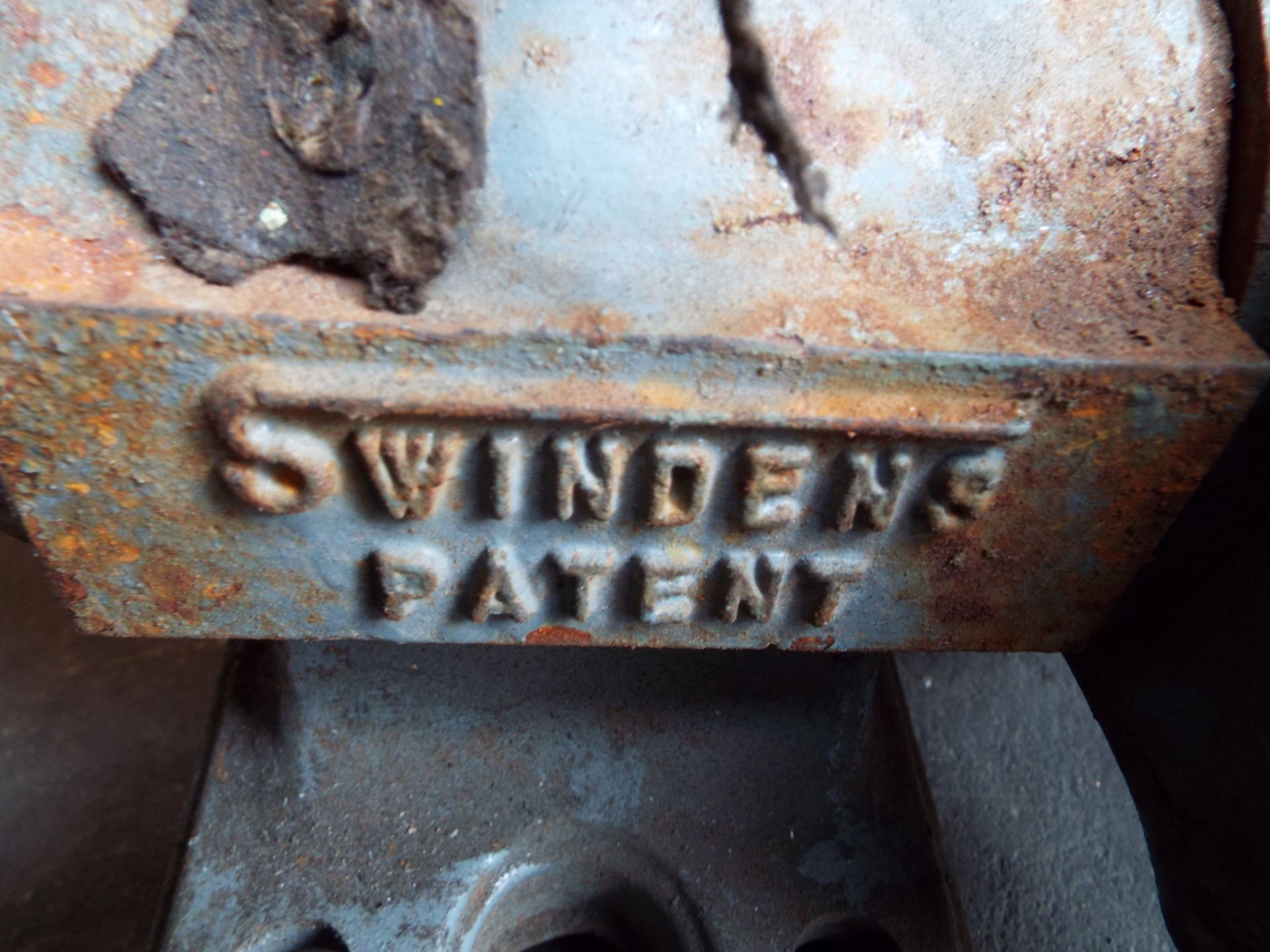 Heavy Duty Swindens Bench Vice - Image 4 of 5