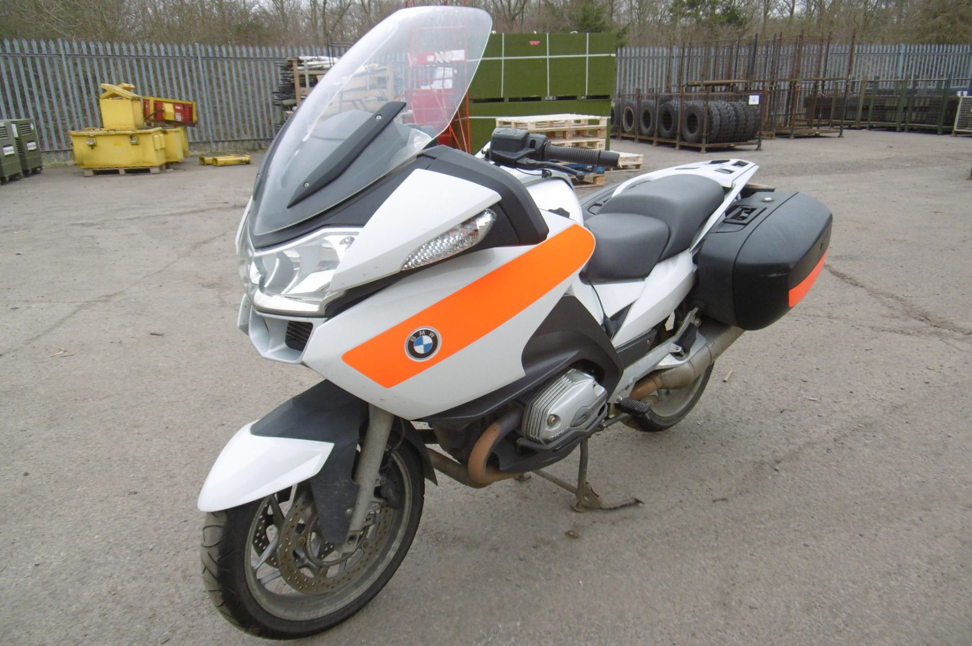 2005 BMW R1200RT Motorbike - Image 3 of 12