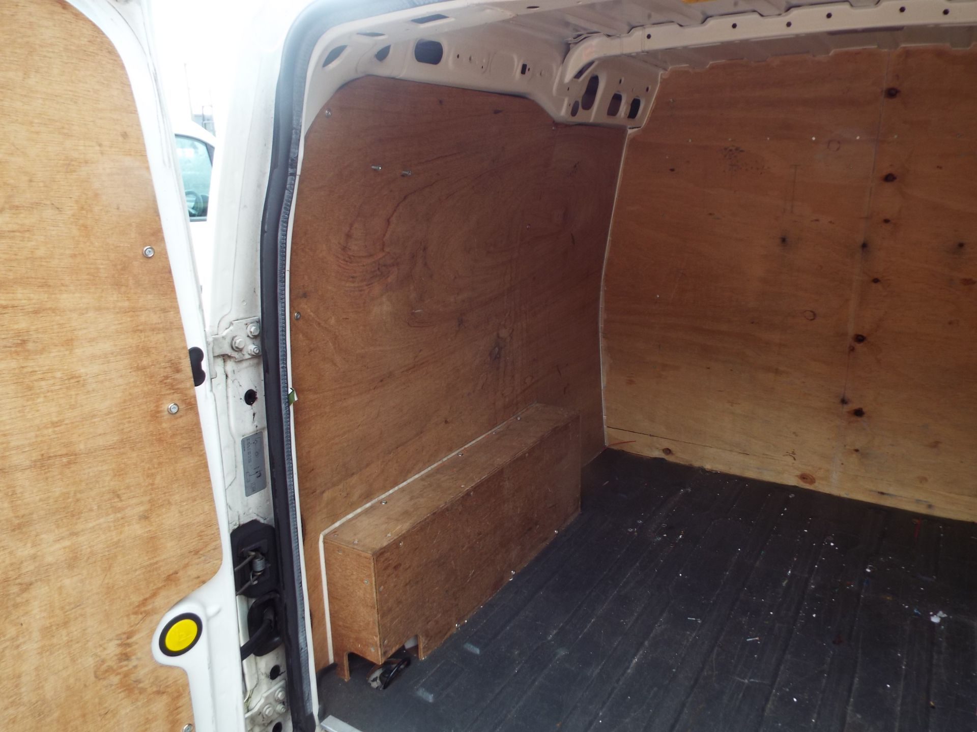 Ford Transit Connect L200 TD Panel Van - Image 10 of 17