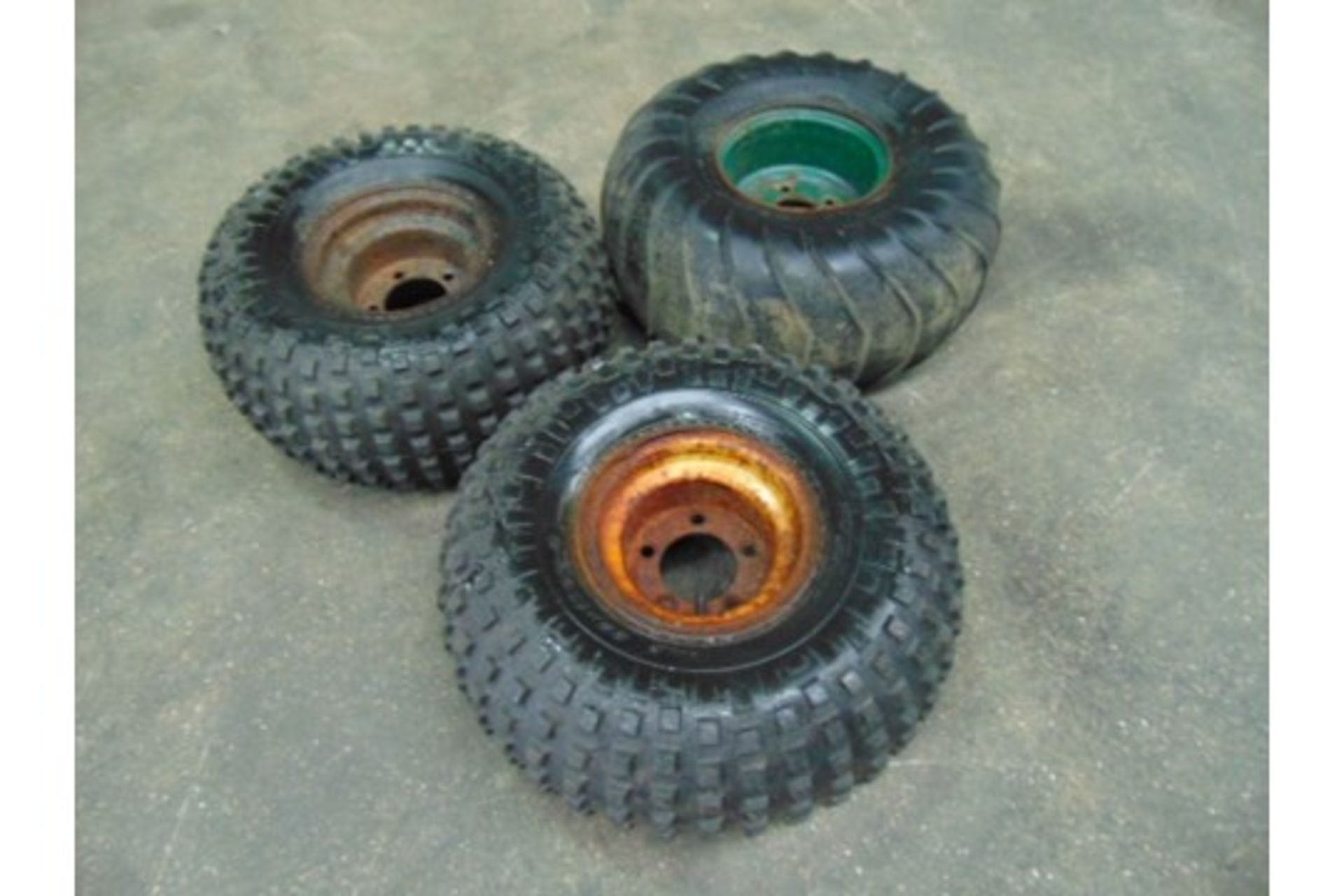 Stillage of Argocat Spares and 3 x Tyres on Rims and 2 x Rims - Image 11 of 12