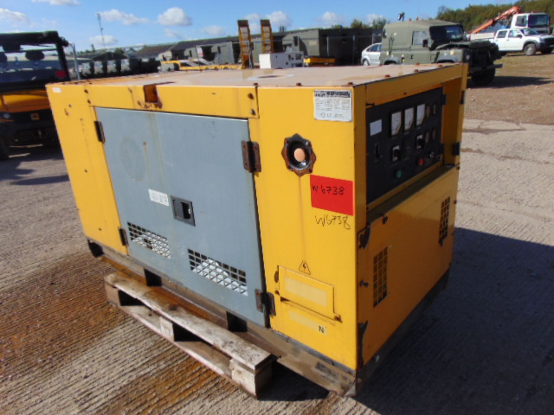 25 KVA 3 Phase Silent Diesel Generator Set