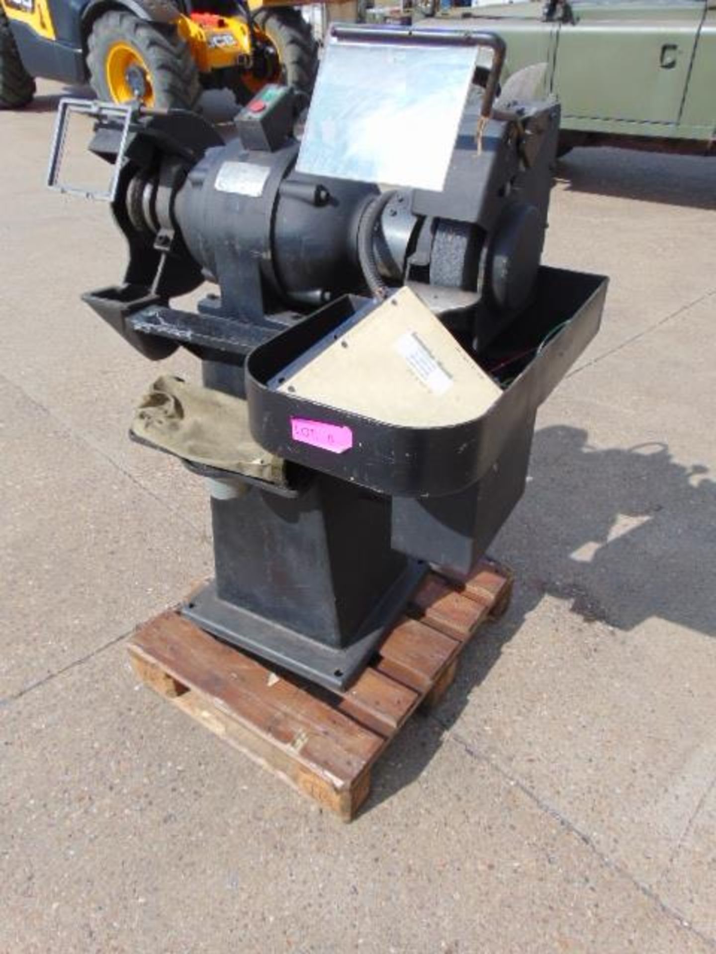 United States Electrical Company Wet and Dry Grinder - Image 2 of 9