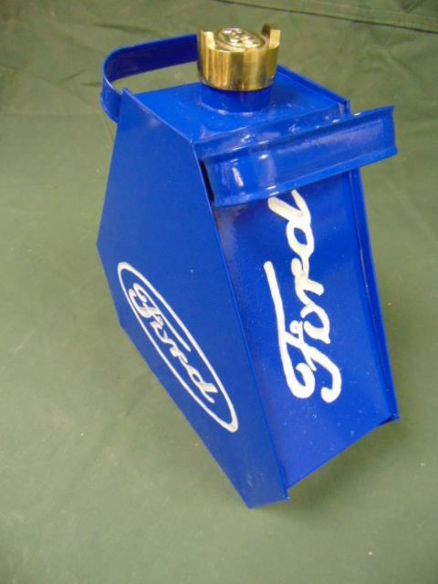 Ford Oil/Fuel Can