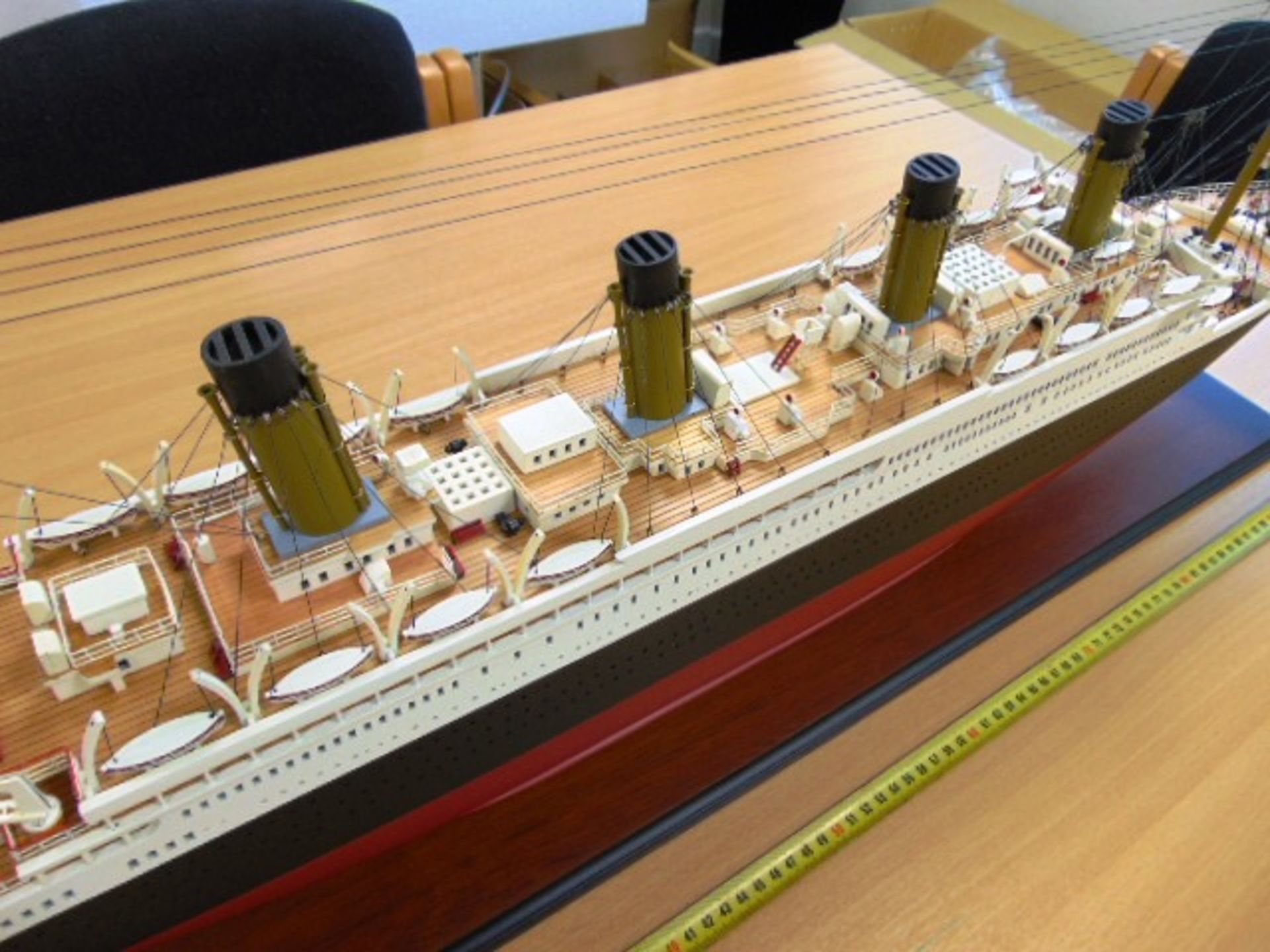 RMS Titanic Highly detailed wood scale model - Image 3 of 12