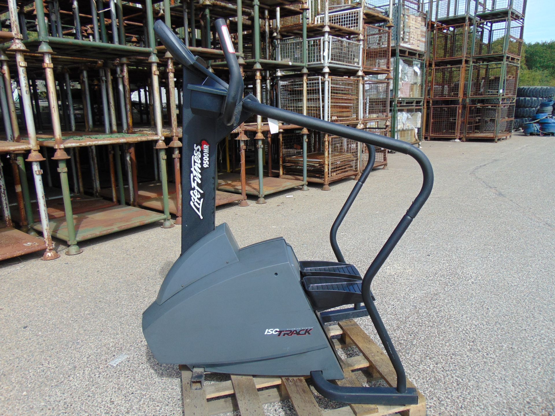 Life Fitness 9500HR Iso Track Climbing Stepper Machine