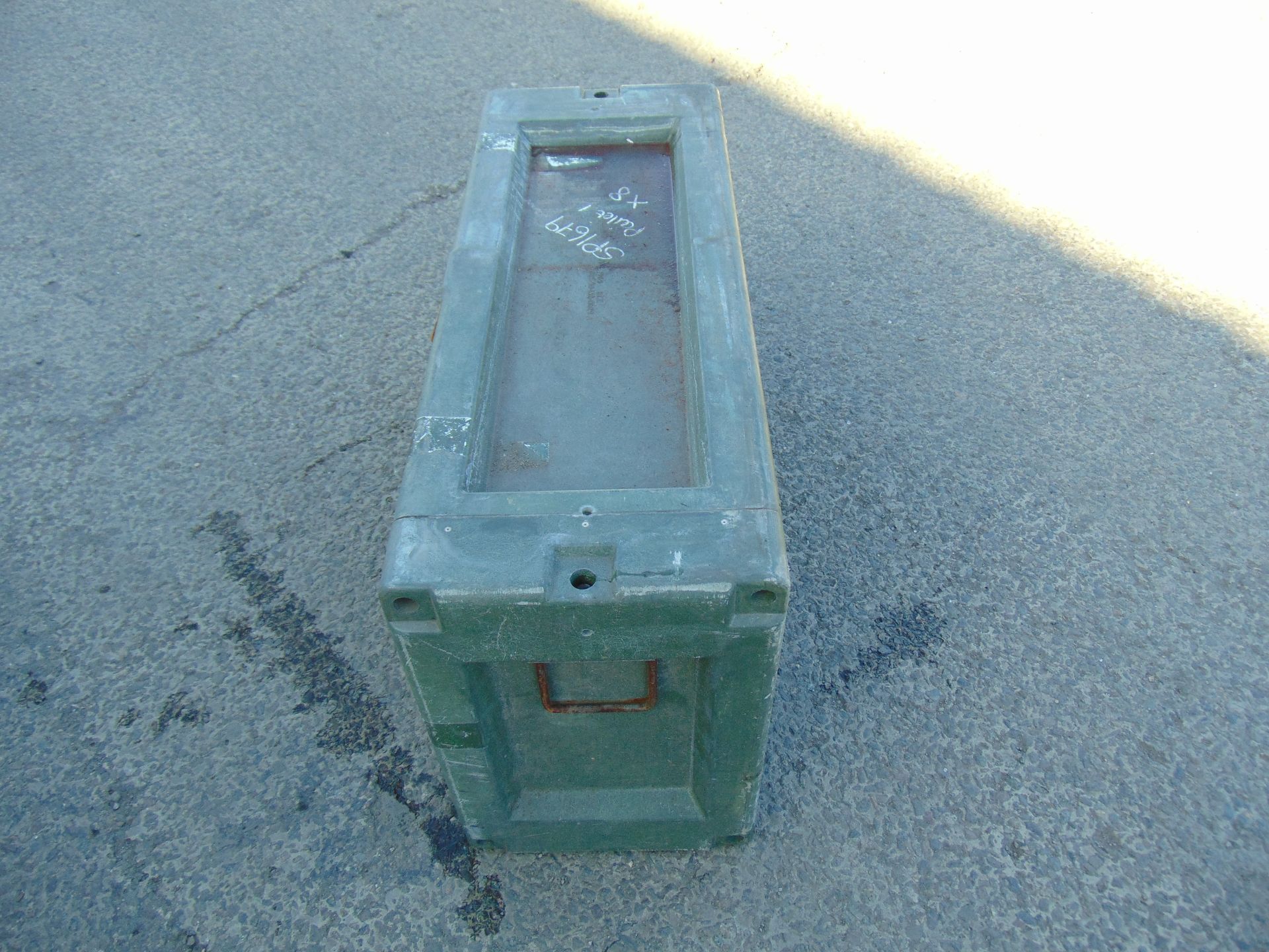 8 x Heavy Duty Interconnecting Storage Boxes - Image 6 of 7