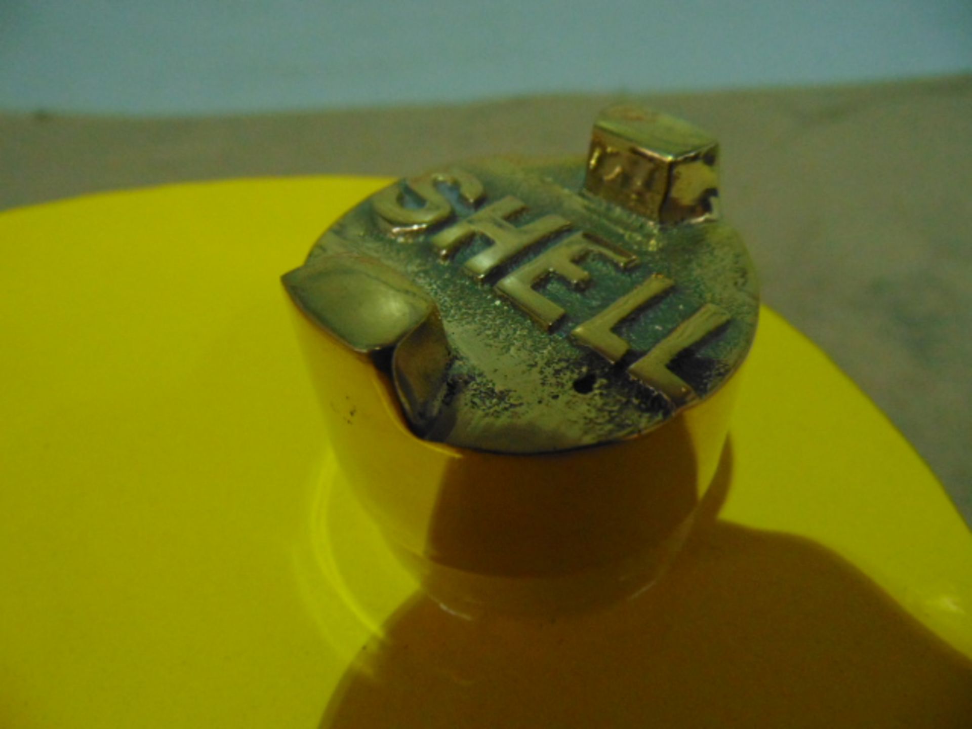 Shell Branded Oil Can - Image 5 of 6
