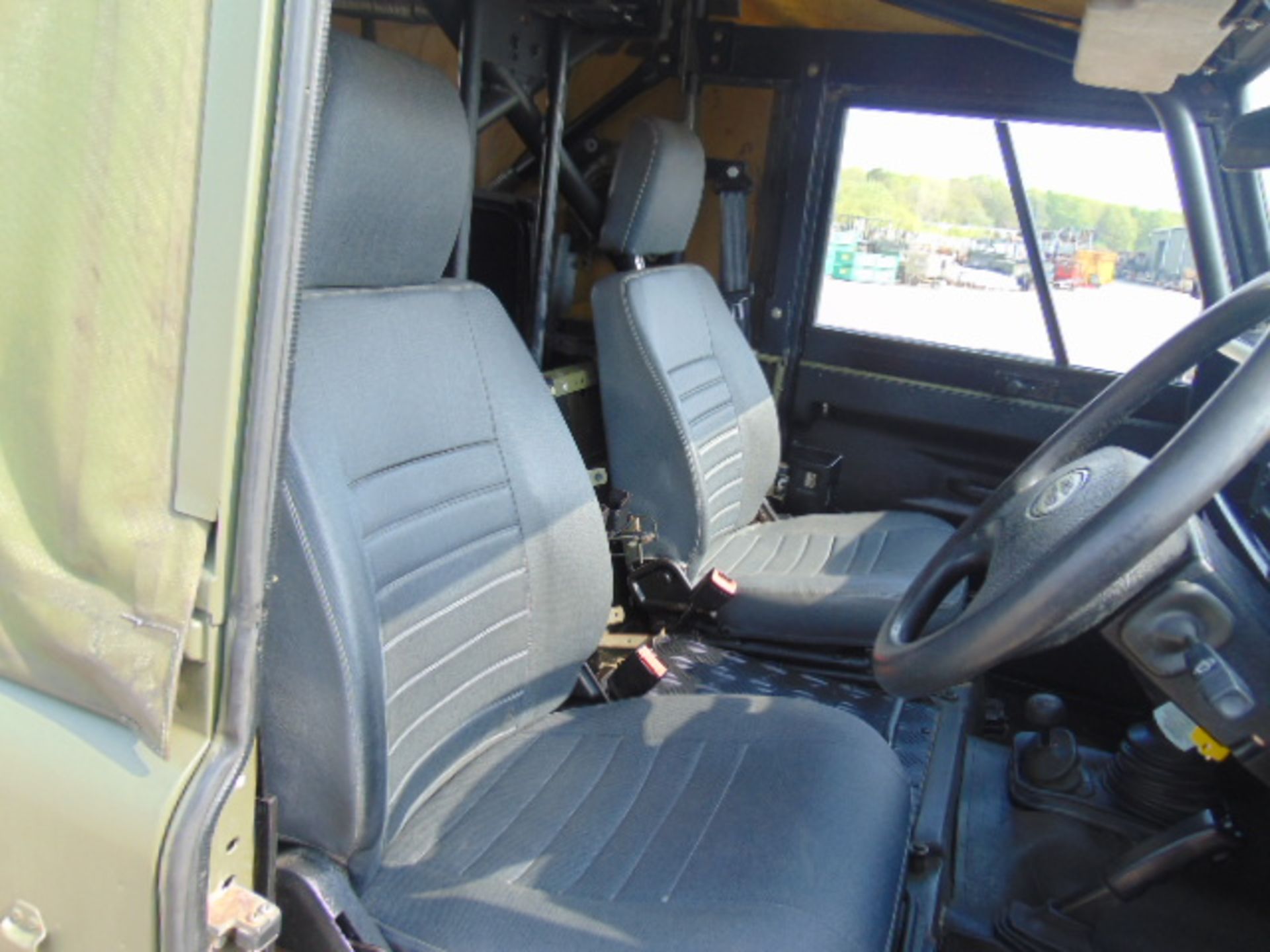 Military Specification Land Rover Wolf 90 Soft Top - Image 12 of 26