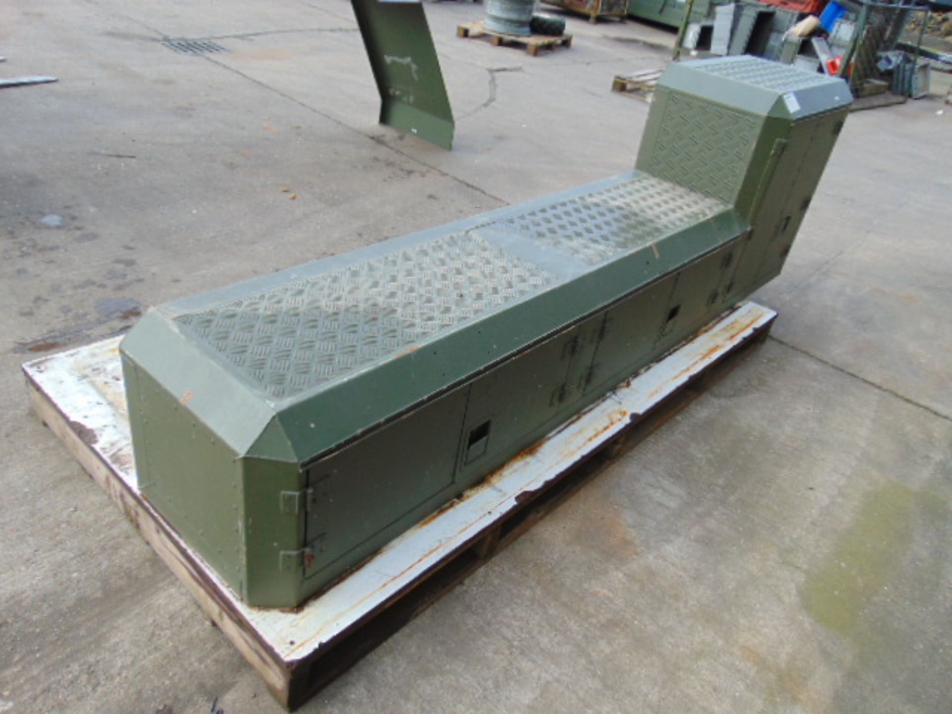 Unissued Foden Wrecker Right-Hand Tool Box Unit