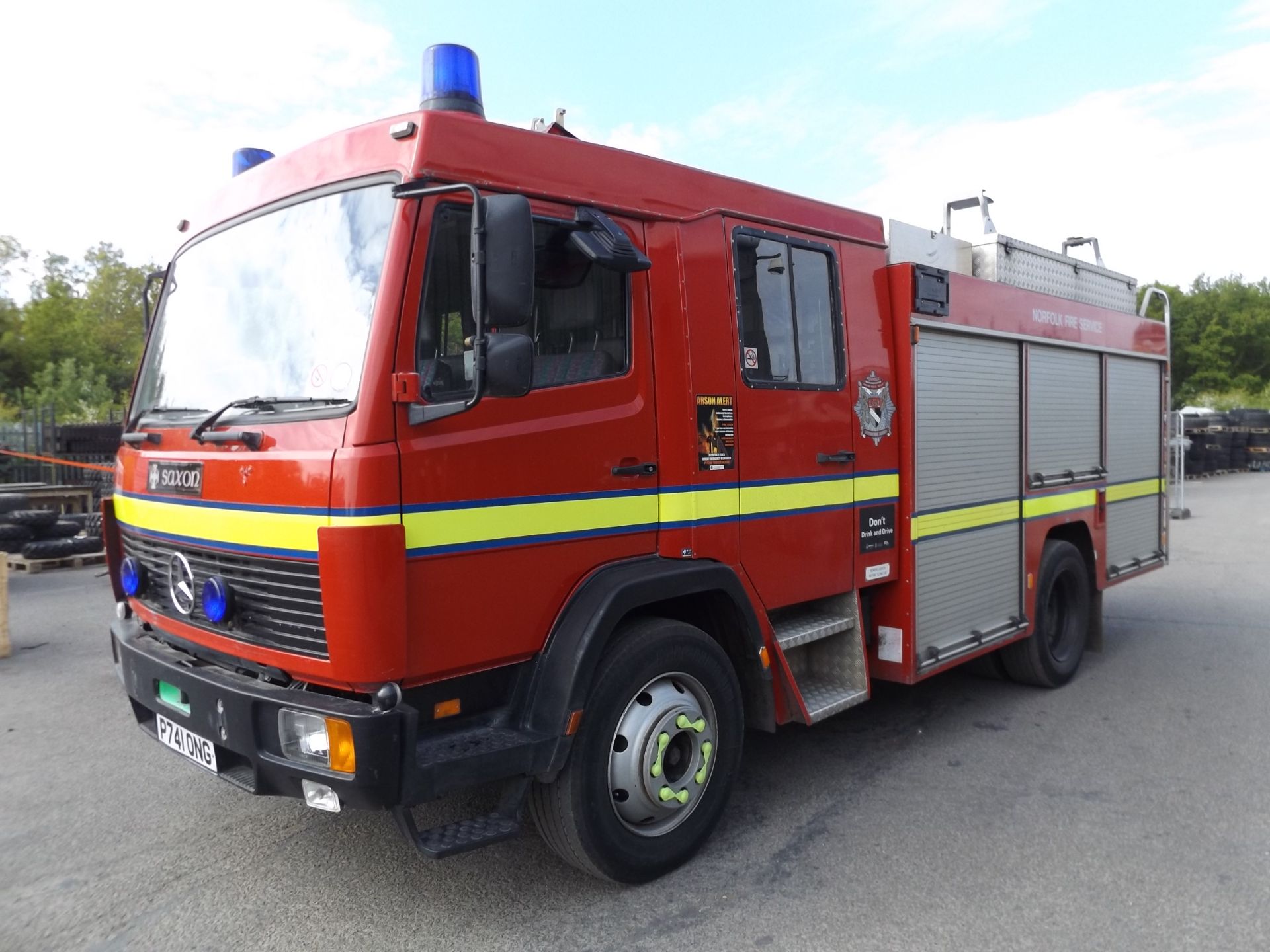 Mercedes 1124 Excaliber Fire Engine - Image 3 of 16
