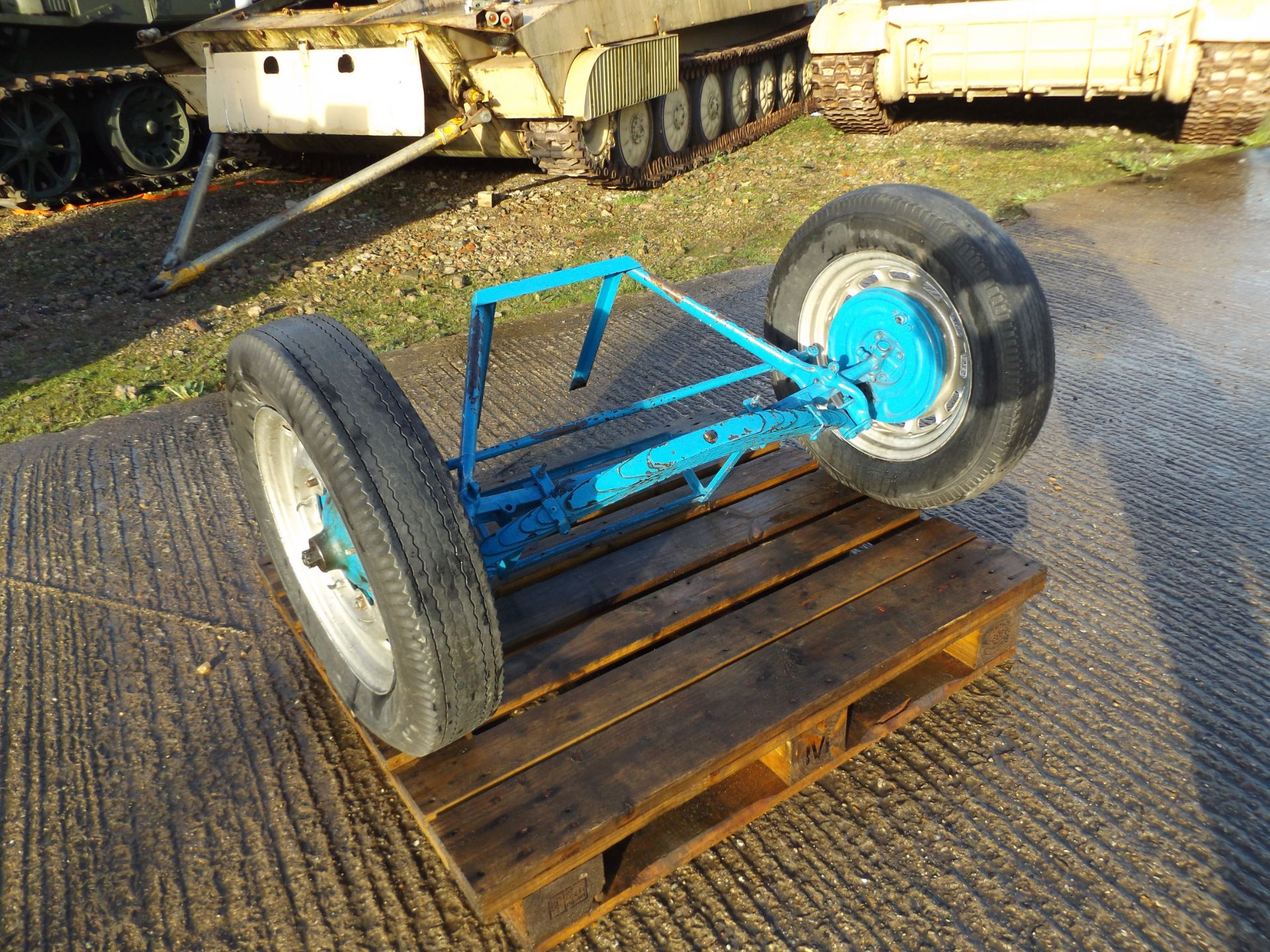Wheel, Tyre and Steering Assembly - Image 2 of 7
