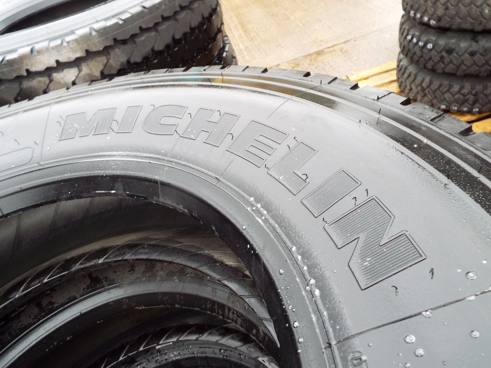 4 x Michelin XZY-2 12.00 R22.5 Tyres - Image 2 of 5