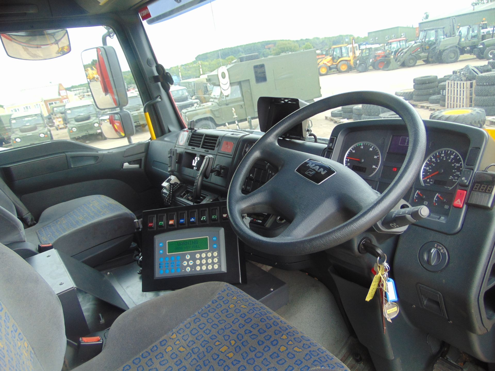 MAN V20H9 Incident Response Unit - Image 12 of 44