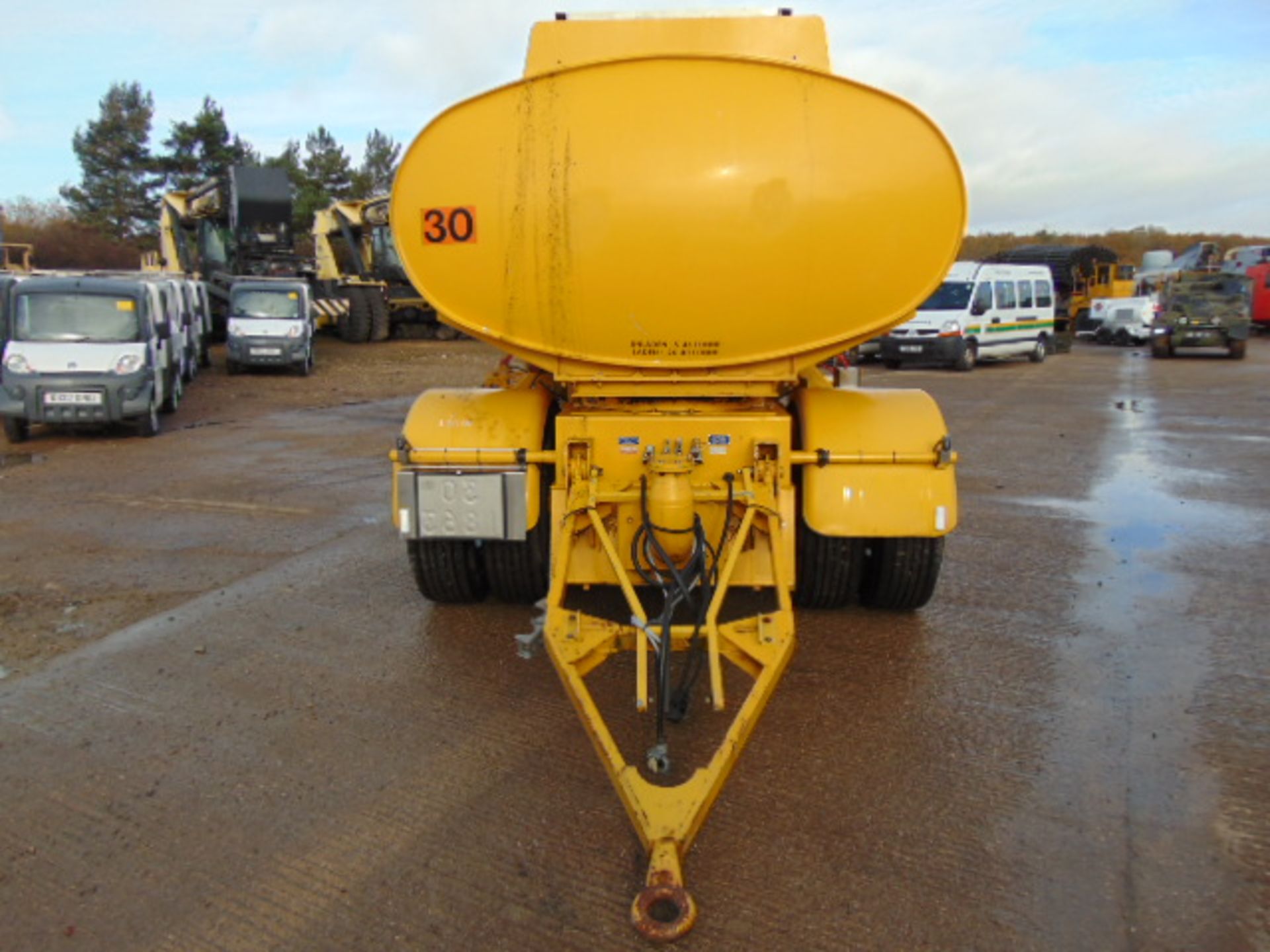 24000 Ltr Twin Axle Fluid Transfer Tanker Trailer - Image 2 of 16