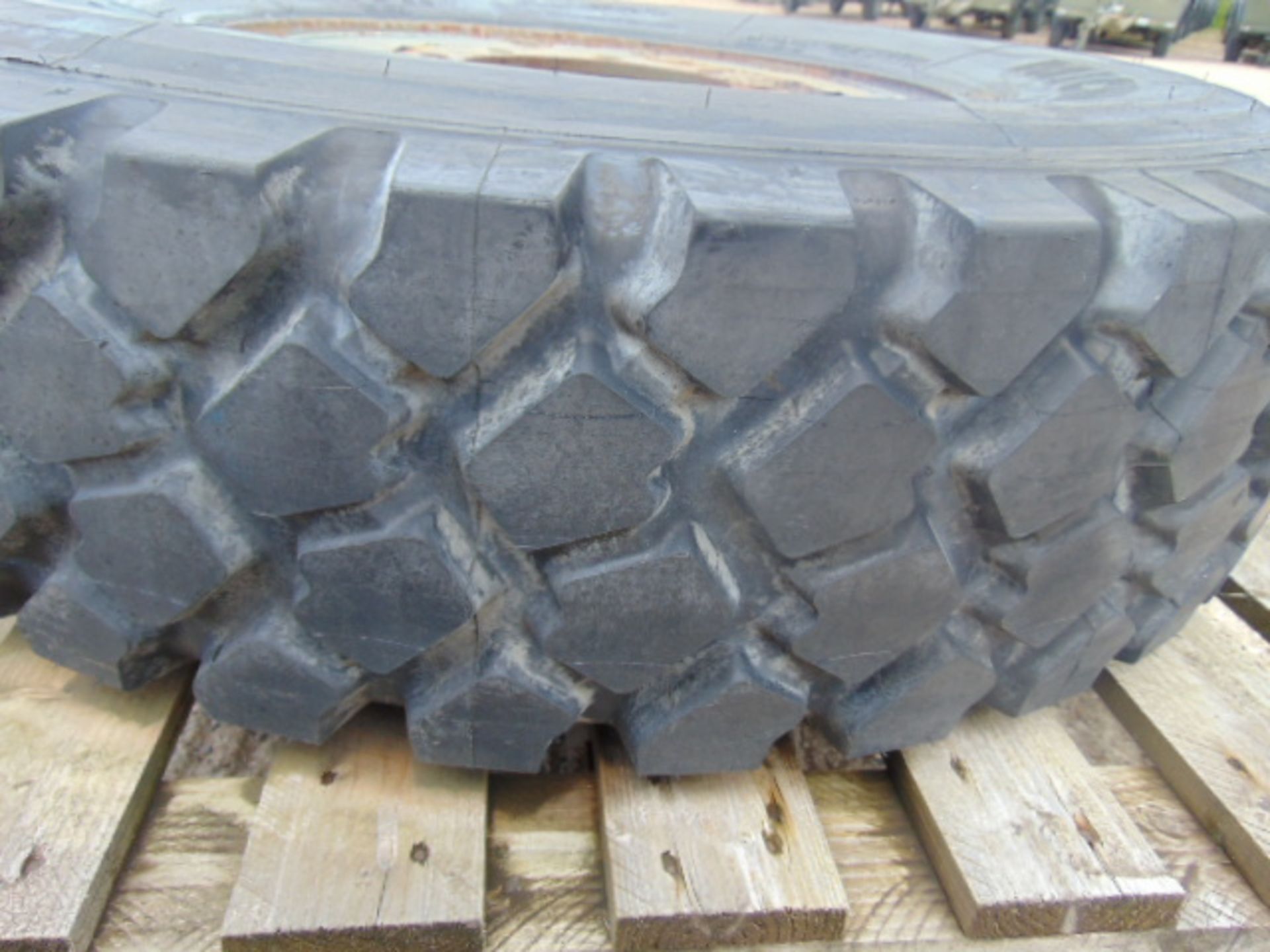 Michelin XZL 12.00 R20 Tyre complete with 8 Stud Wheel Rim - Unused with Bobbles - Image 7 of 9