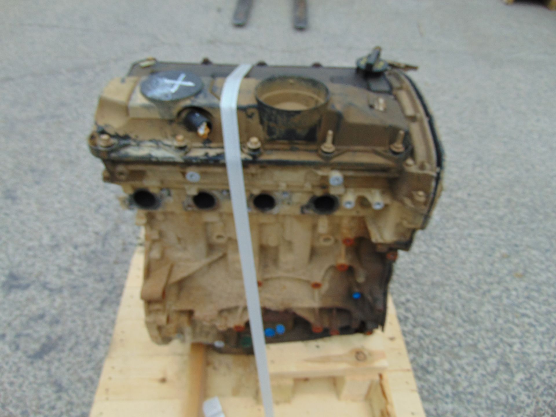 Land Rover 2.4L Ford Puma Takeout Diesel Engine P/No LR016810 - Bild 6 aus 9