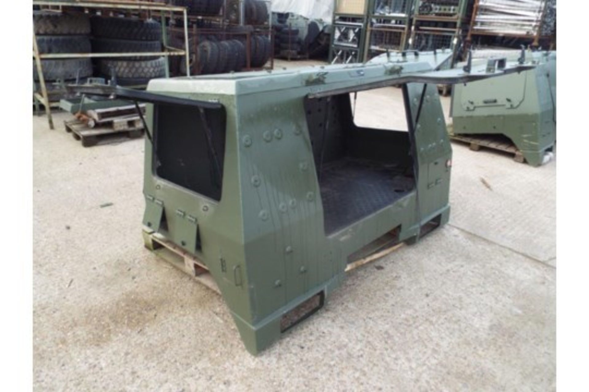 2 x Aluminium Rear Pod Assembly for Panther Command Vehicles - Image 11 of 15