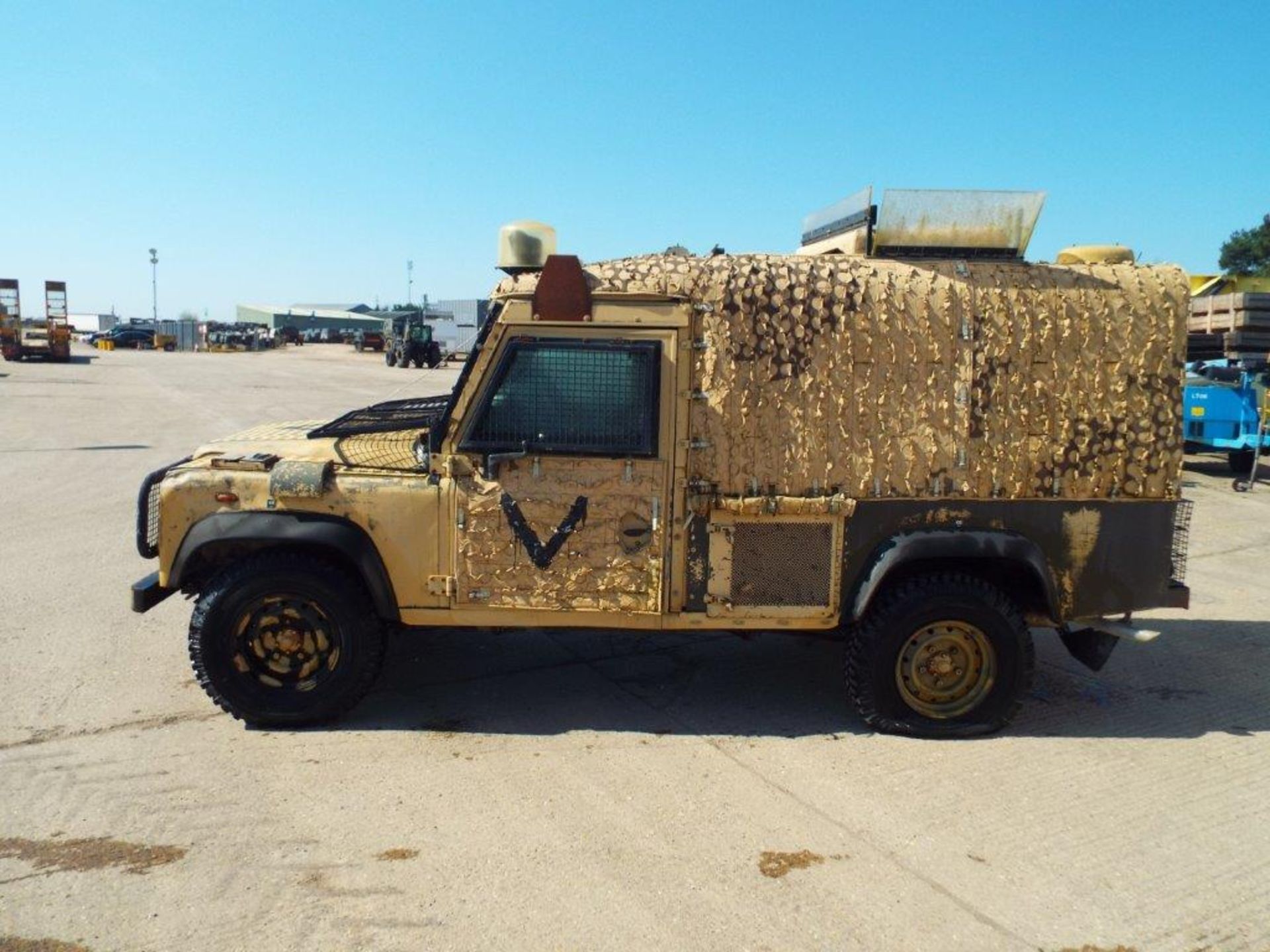 Land Rover 110 300TDi Snatch-2A - Image 4 of 27