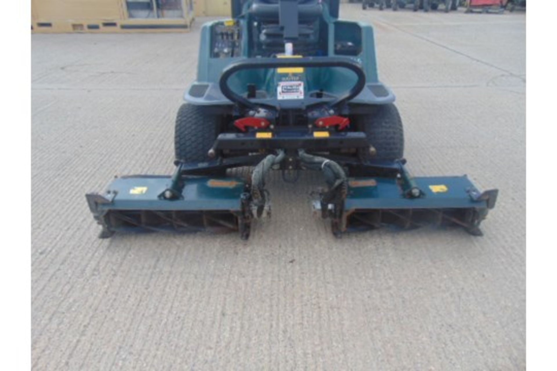 Hayter LT322 Triple Gang Ride on Mower - Image 11 of 22