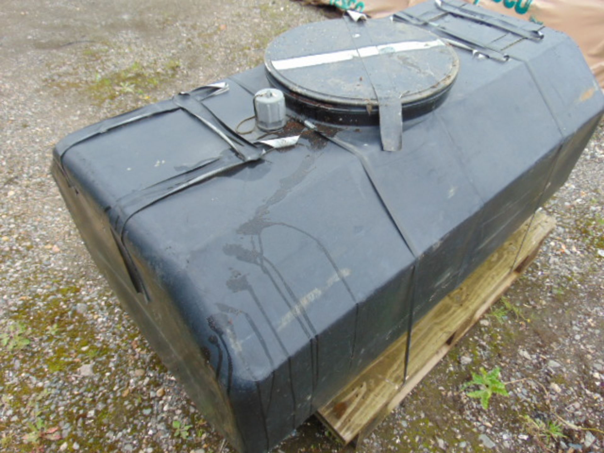 Trailer Mountable Water Tank - Image 2 of 5