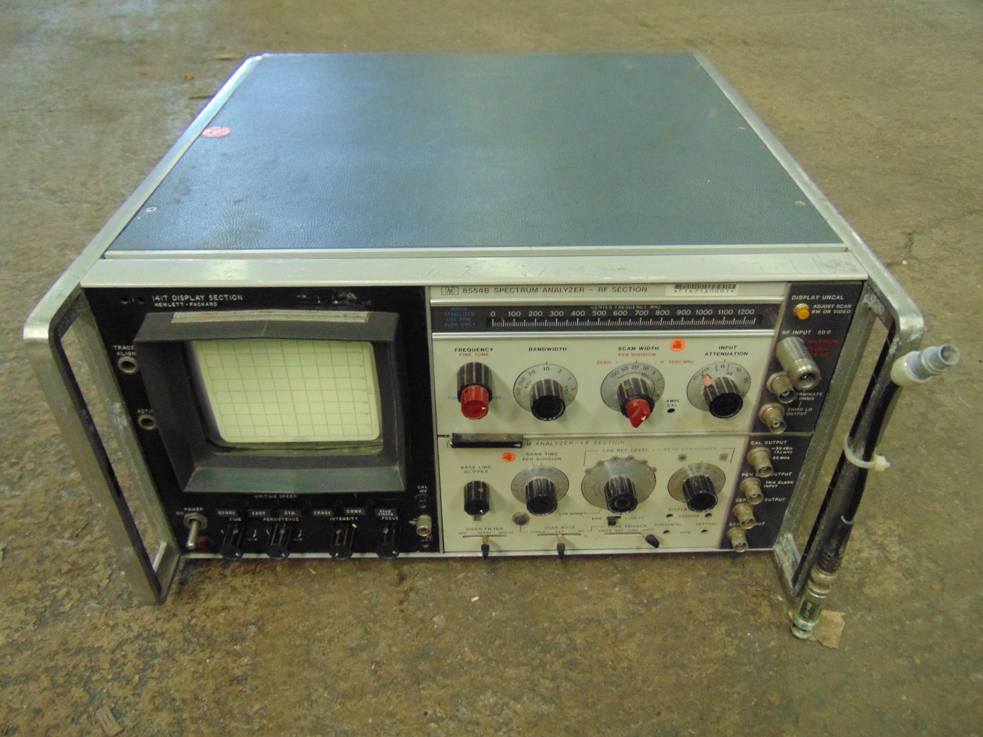 Hewlett-Packard 8554B Spectrum Analyser - Image 2 of 7