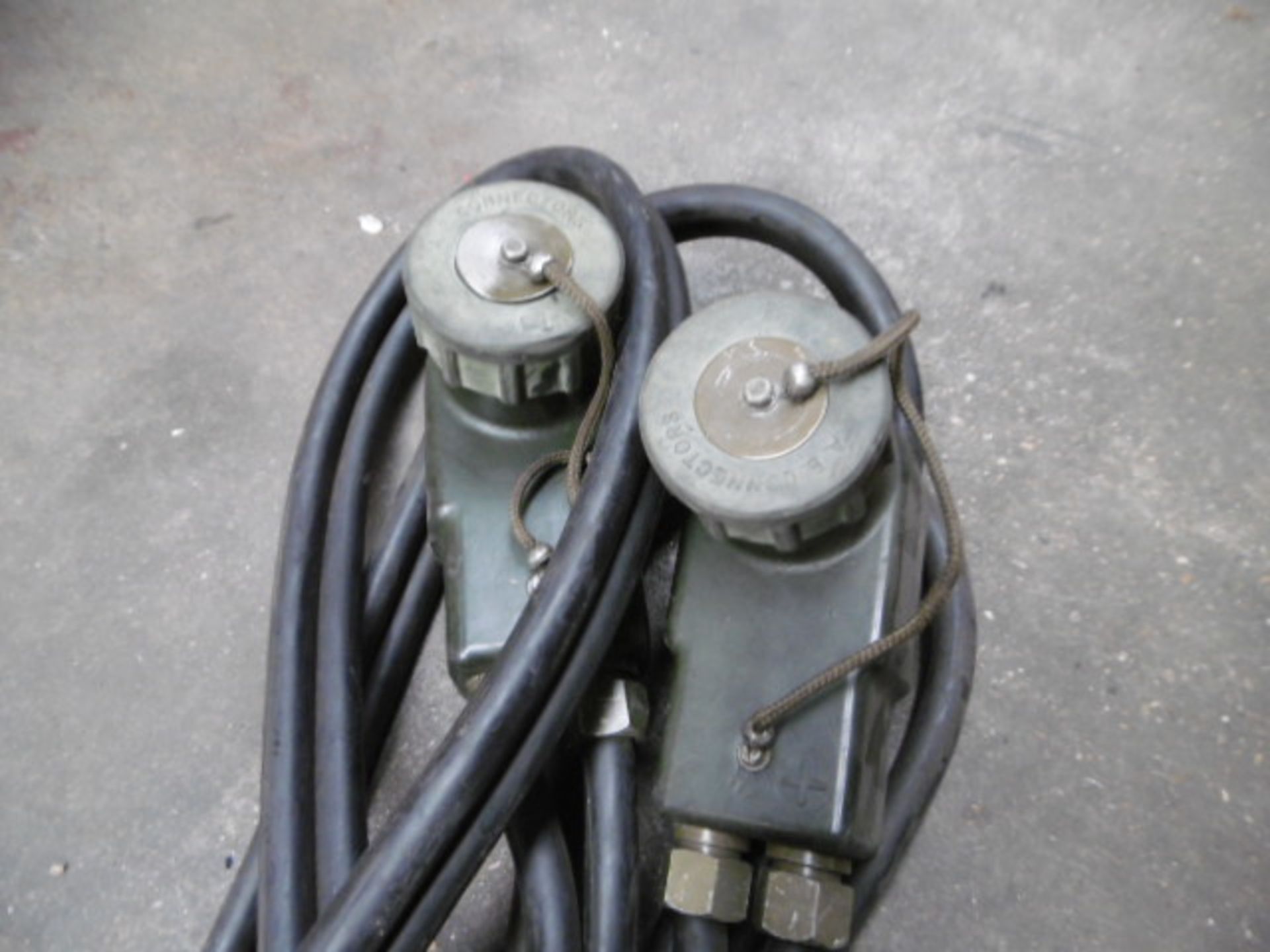 NATO 24V Vehicle Slave Cable - Image 2 of 3