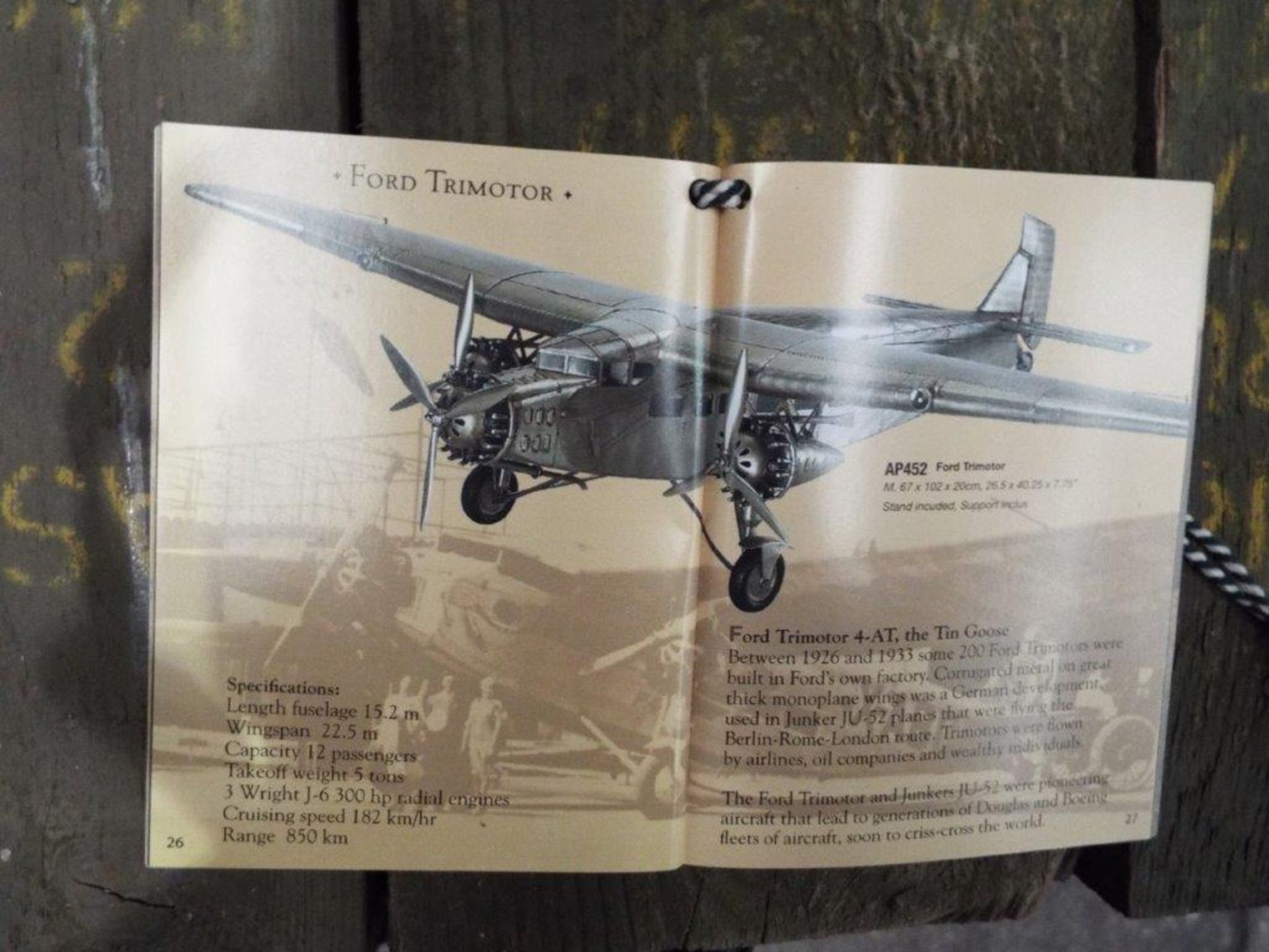 Ford Trimotor 4-AT "The Tin Goose" Aluminium Scale Model - Image 9 of 10