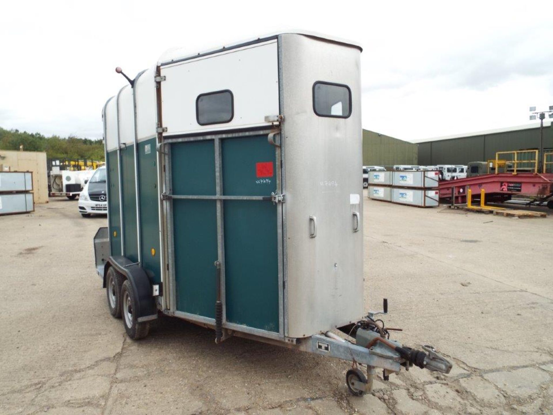 Ifor Williams Twin Axle 2 Horse Trailer - Image 4 of 25