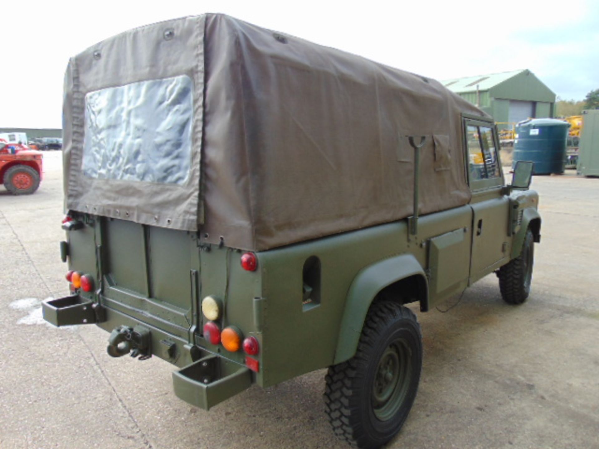 Land Rover Wolf 110 Soft Top - Bild 5 aus 24