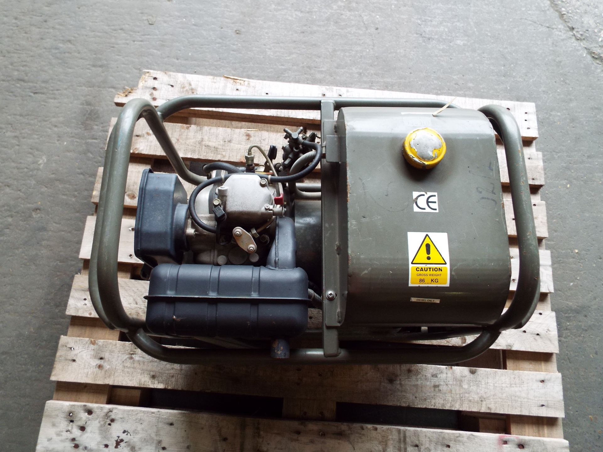 Harrington / Yanmar 1 kW, 28.5V Diesel Generator / Battery Charger - Image 6 of 8