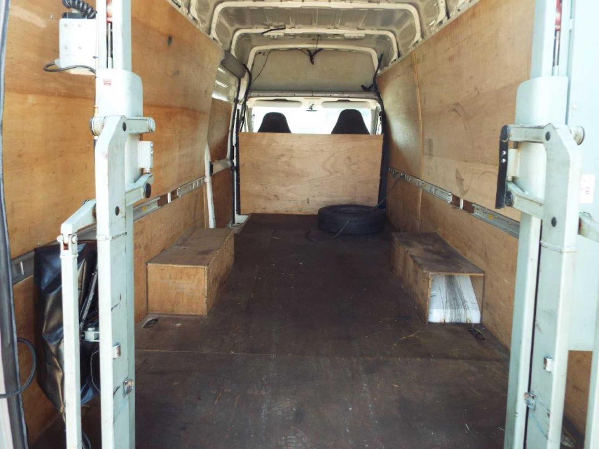 Ford Transit 350 Incident Support Vehicle with Ricon 300KG Tail Lift - Image 16 of 27