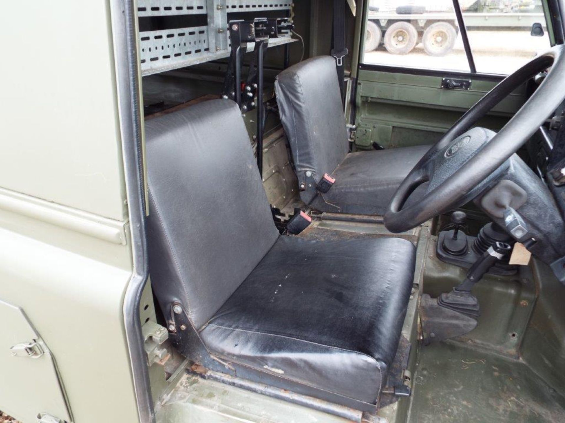 Land Rover Defender 110 Hard Top - R380 Gearbox - Image 15 of 24
