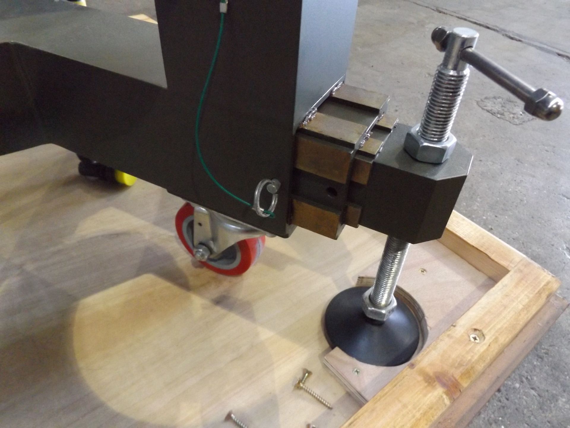 Adjustable Test Table - Bild 5 aus 9