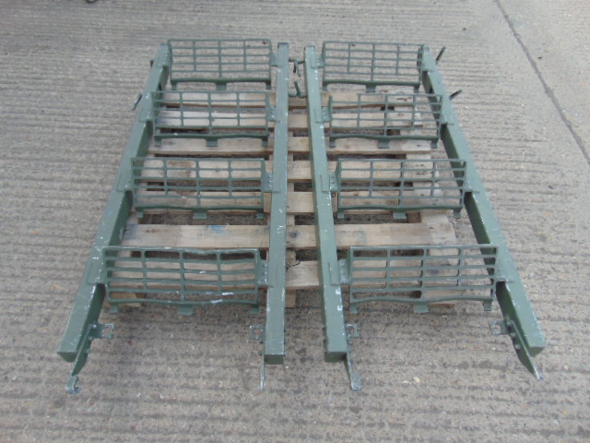 2 x 1.3m 4 Step Vehicle Ladders - Image 2 of 6