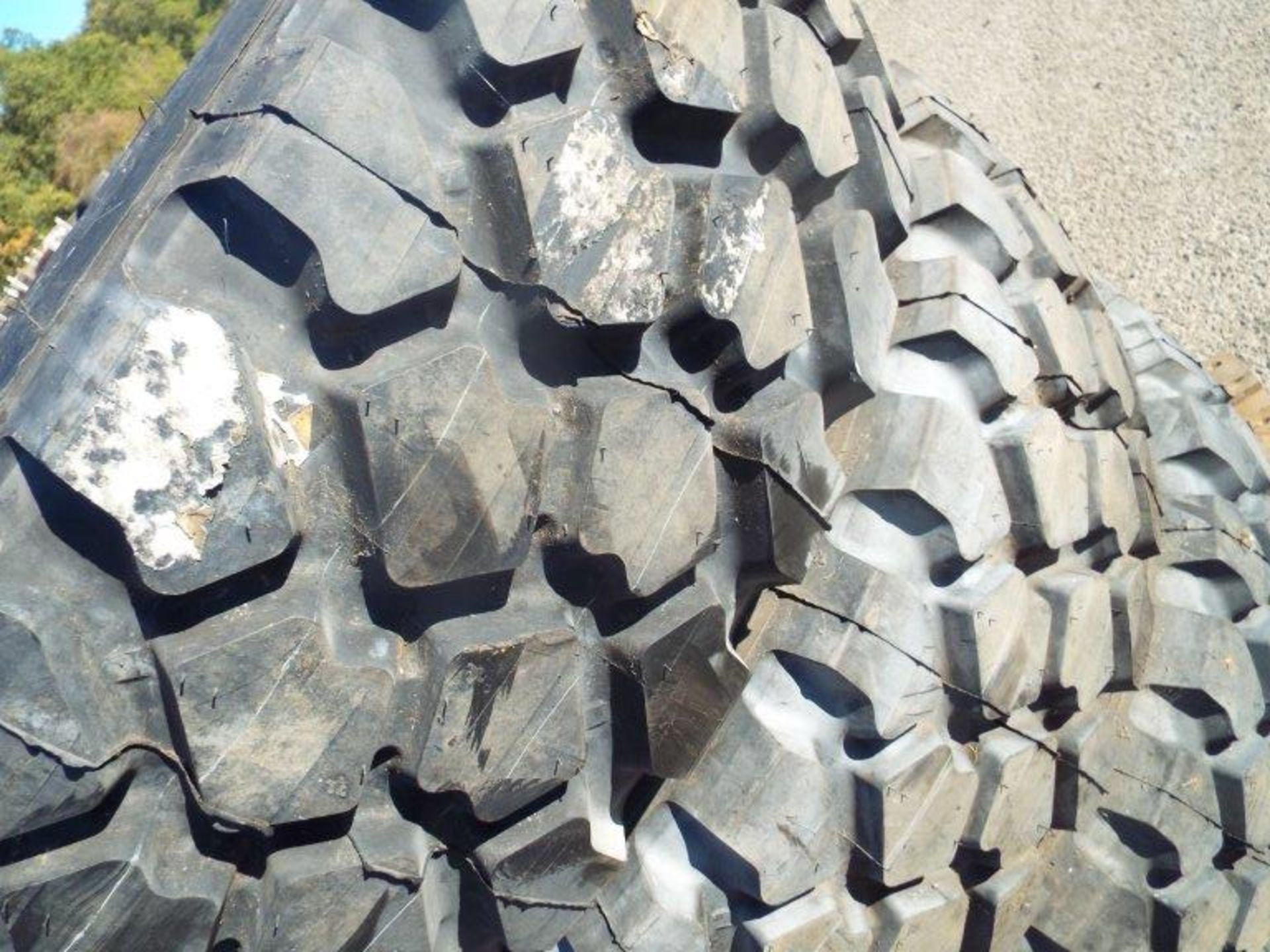 4 x Michelin XZL 365/85 R20 Tyres with Runflat Inserts and 10 Stud Rims - Image 3 of 8